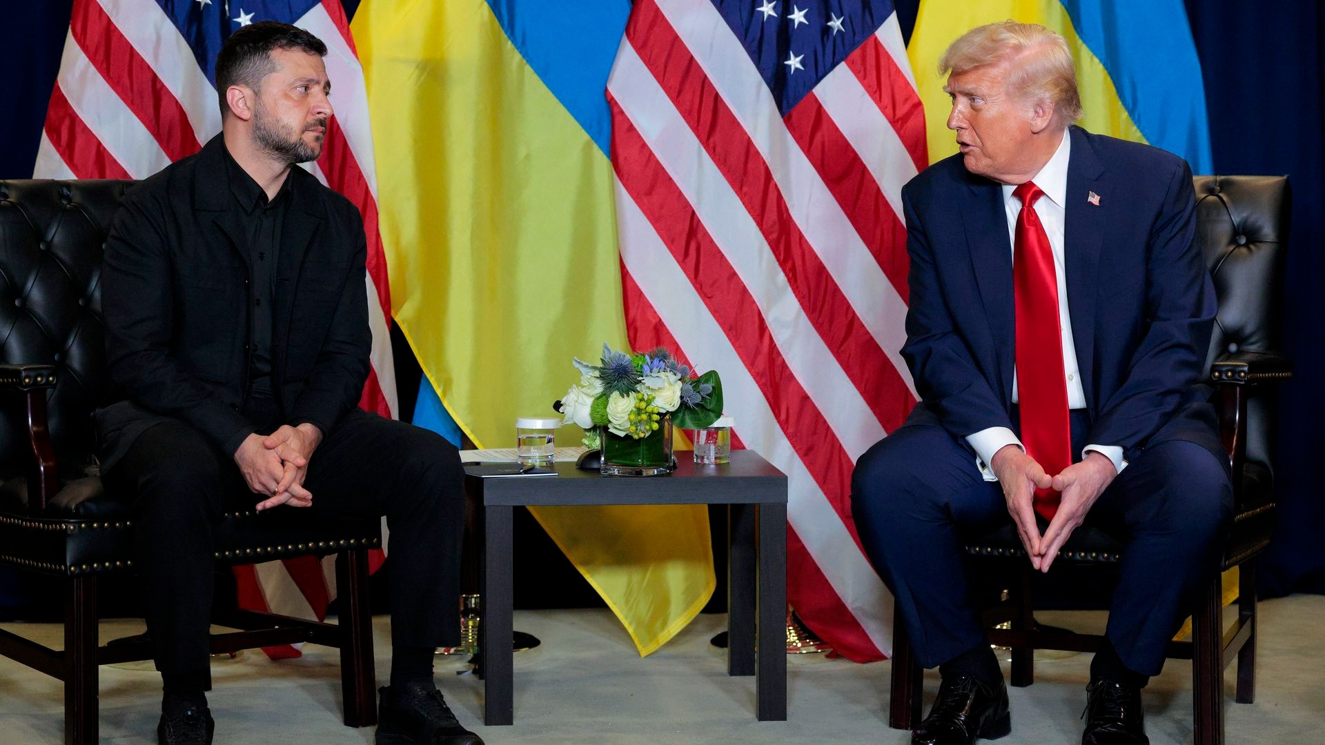 H&eacute; lộ nội dung cuộc điện đ&agrave;m giữa nh&agrave; l&atilde;nh đạo Mỹ v&agrave; Ukraine - Ảnh 1.