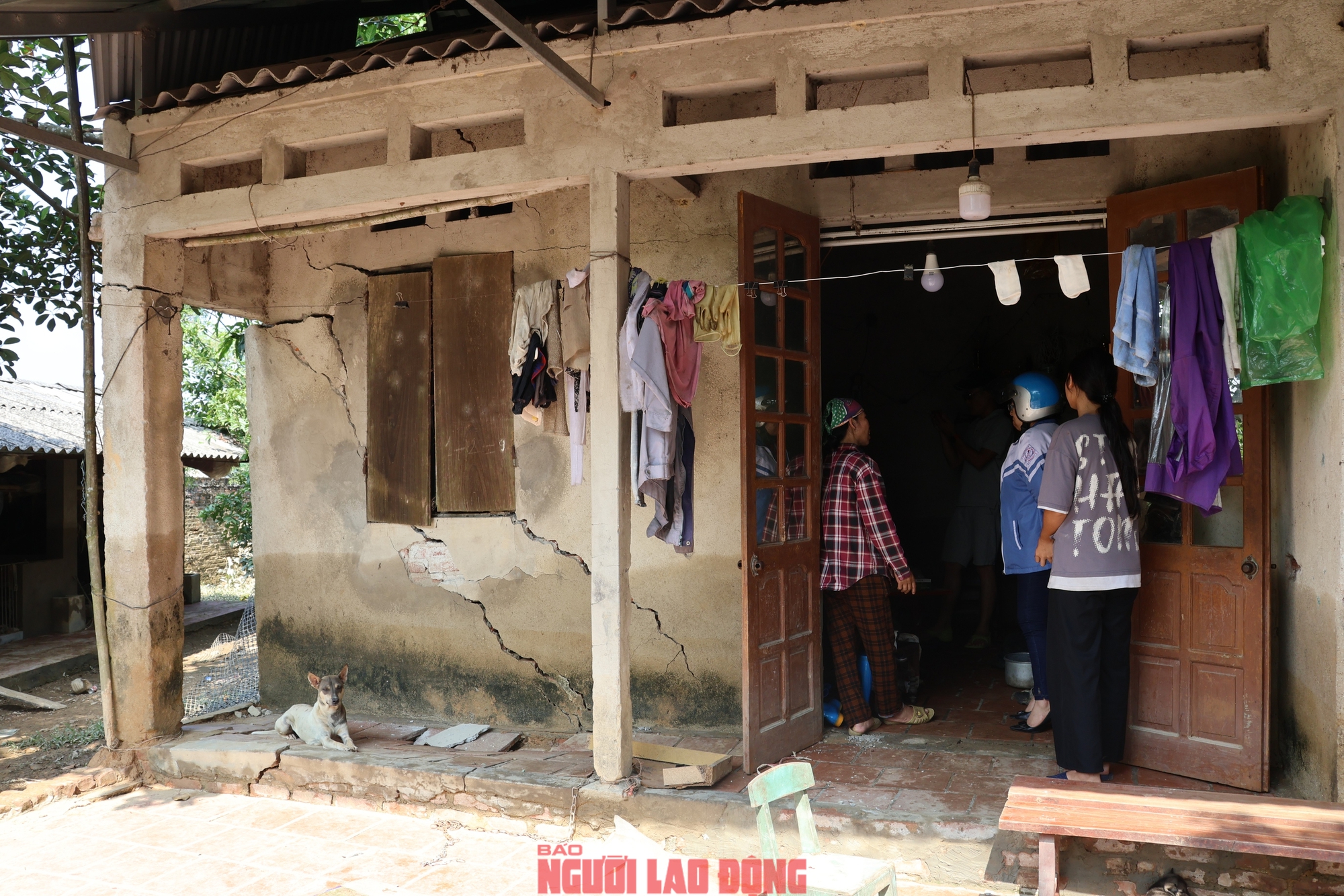 Mưa lũ Thái Nguyên: Người phụ nữ nghèo nuôi 2 con giữa thiên tai tàn phá - Ảnh 1.