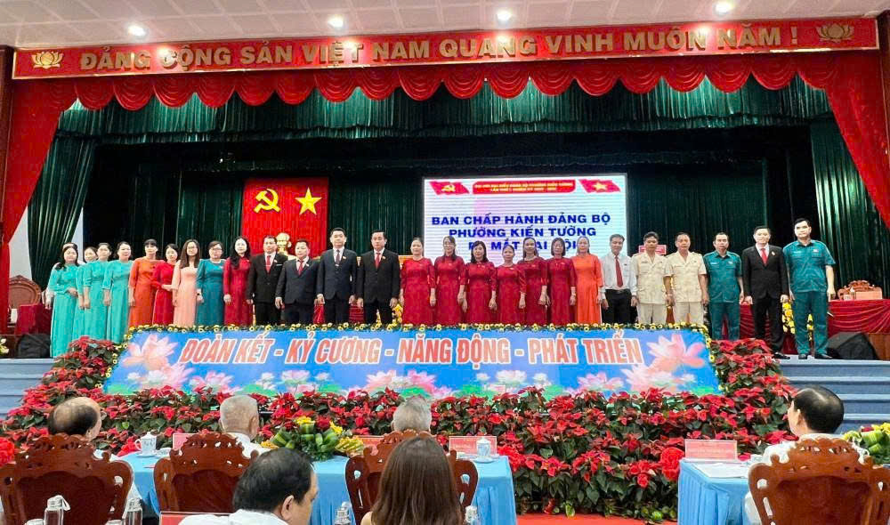 Kiến Tường đặt mục tiêu vươn mình trở thành đô thị trung tâm của vùng Đồng Tháp Mười - Ảnh 1.