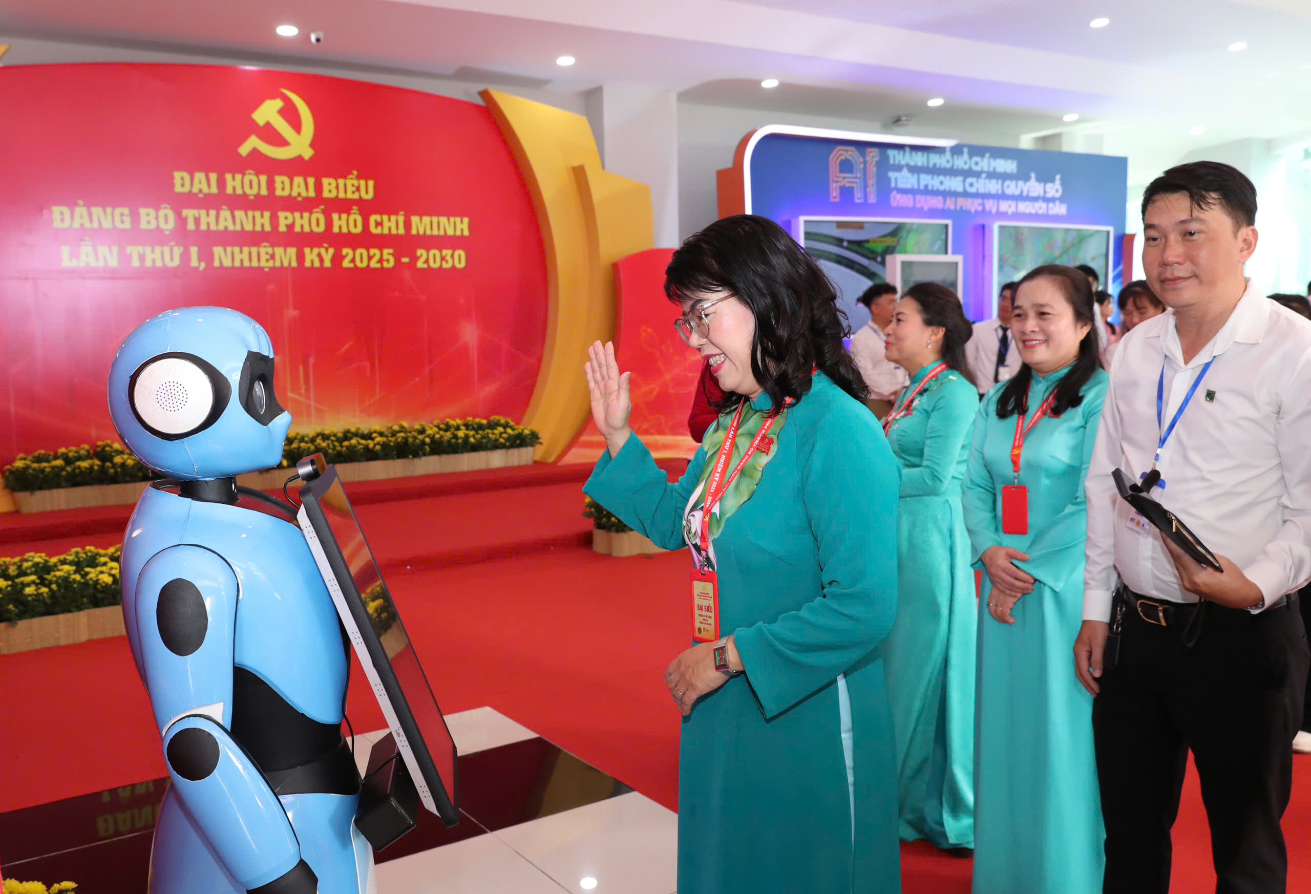S&aacute;ng nay, Đại hội Đại biểu Đảng bộ TP HCM lần thứ I nhiệm kỳ 2025- 2030 tiến h&agrave;nh phi&ecirc;n tr&ugrave; bị - Ảnh 3.