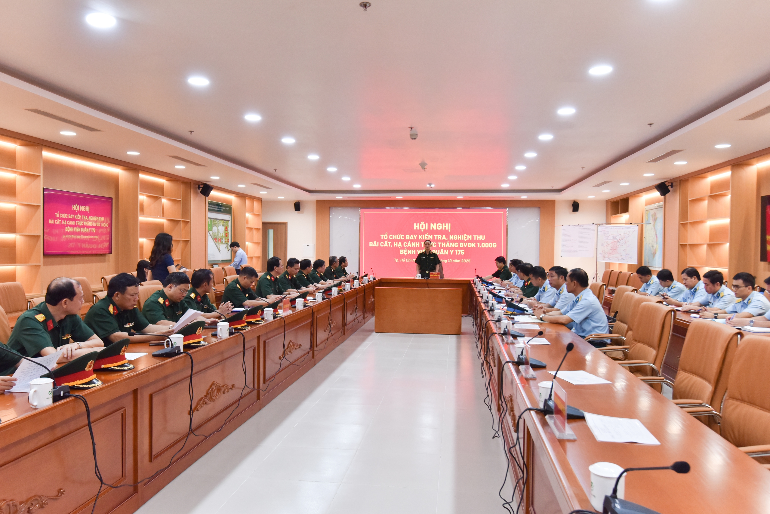 Một bệnh viện sở hữu 2 s&acirc;n bay trực thăng cấp cứu đường kh&ocirc;ng - Ảnh 1.