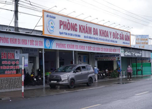 Vụ "bác sĩ" dùng bằng không hợp pháp khám 4.544 người: Chủ phòng khám nói gì? - Ảnh 1.