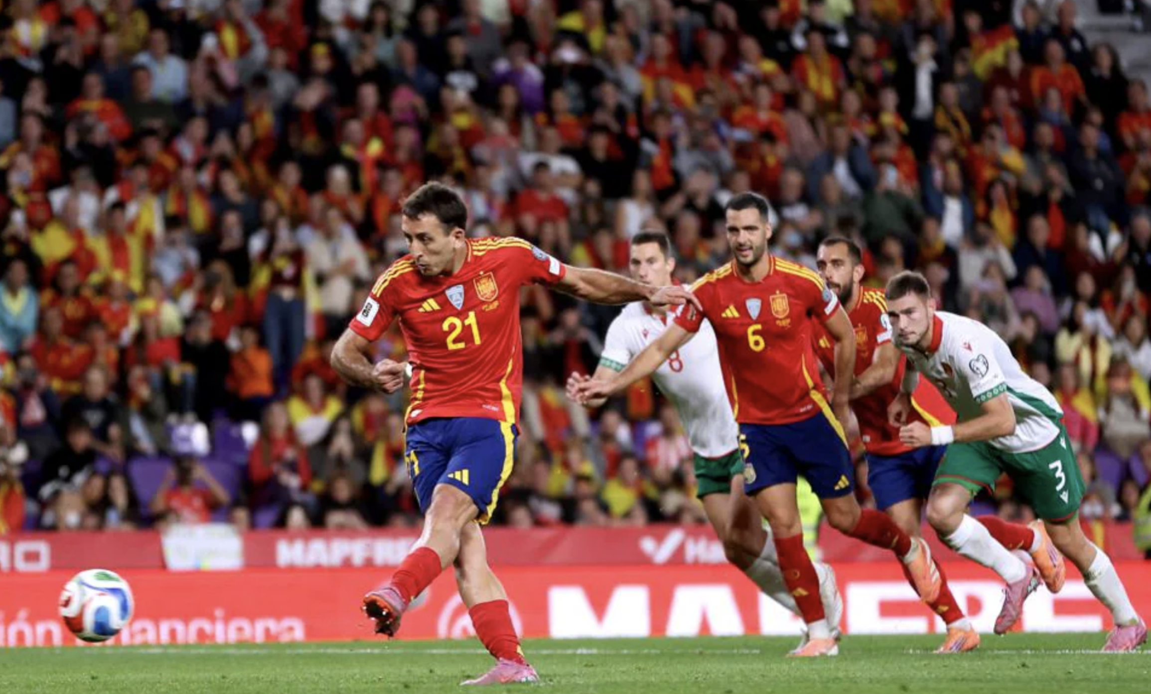 T&acirc;y Ban Nha thắng đậm Bulgaria 4-0, &aacute;p s&aacute;t v&ograve;ng chung kết World Cup 2026 - Ảnh 5.