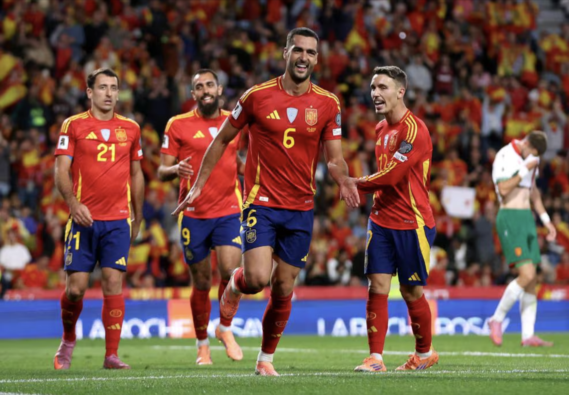 T&acirc;y Ban Nha thắng đậm Bulgaria 4-0, &aacute;p s&aacute;t v&ograve;ng chung kết World Cup 2026 - Ảnh 3.