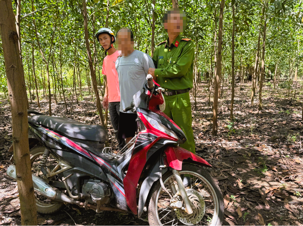 Bắt giữ kẻ cướp giật v&eacute; số g&acirc;y phẫn nộ dư luận tại Đồng Nai - Ảnh 1.