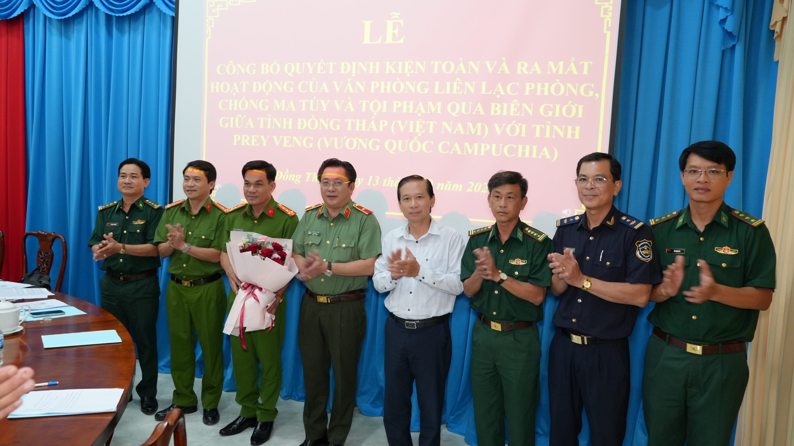 Đồng Th&aacute;p ra mắt Văn ph&ograve;ng li&ecirc;n lạc ph&ograve;ng , chống ma t&uacute;y v&agrave; tội phạm qua bi&ecirc;n giới - Ảnh 2.