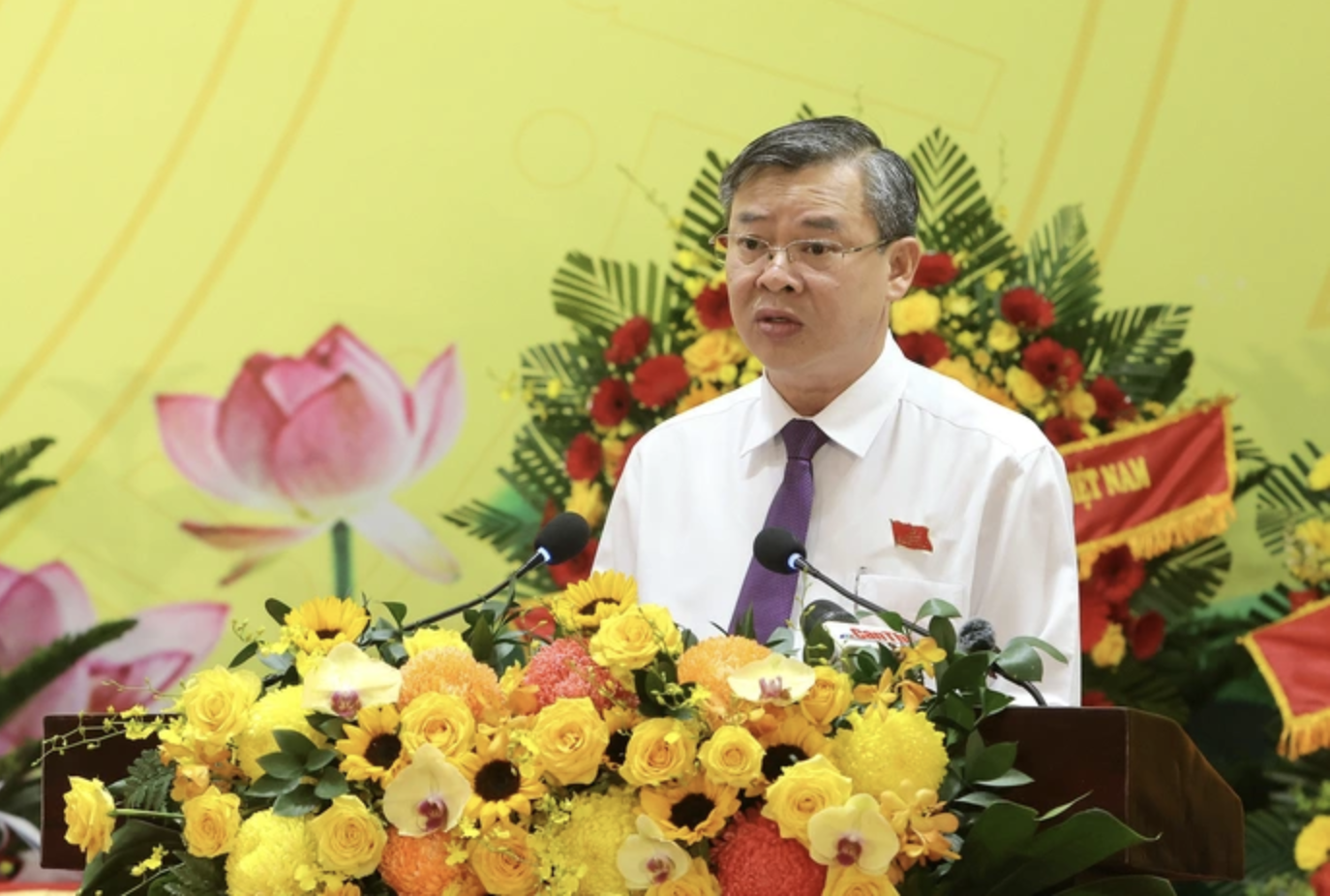 Thủ tướng ph&ecirc; chuẩn &ocirc;ng Trương Cảnh Tuy&ecirc;n l&agrave;m Chủ tịch UBND TP Cần Thơ - Ảnh 1.