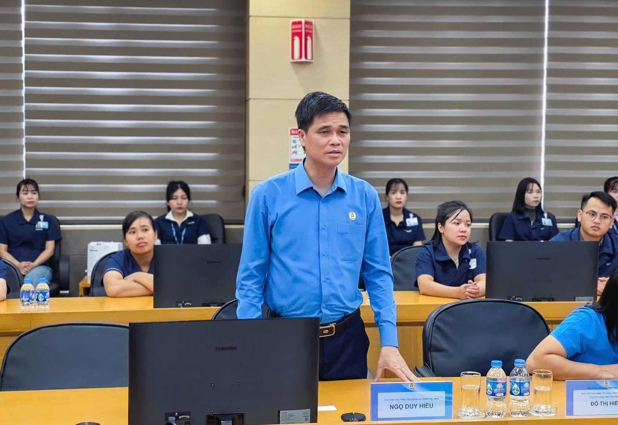 Tổng Liên đoàn lao động Việt Nam thăm hỏi , hỗ trợ người lao động tại Thái Nguyên - Ảnh 2.
