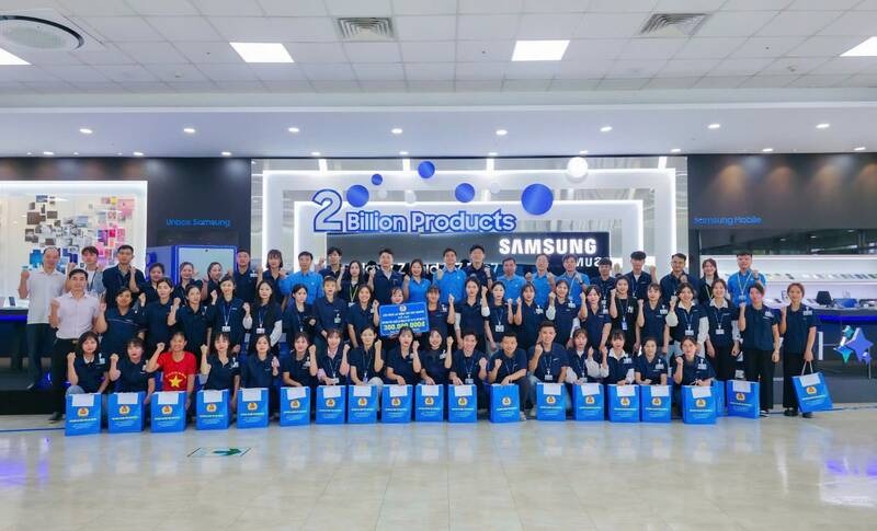 Tổng Liên đoàn lao động Việt Nam thăm hỏi , hỗ trợ người lao động tại Thái Nguyên - Ảnh 6.
