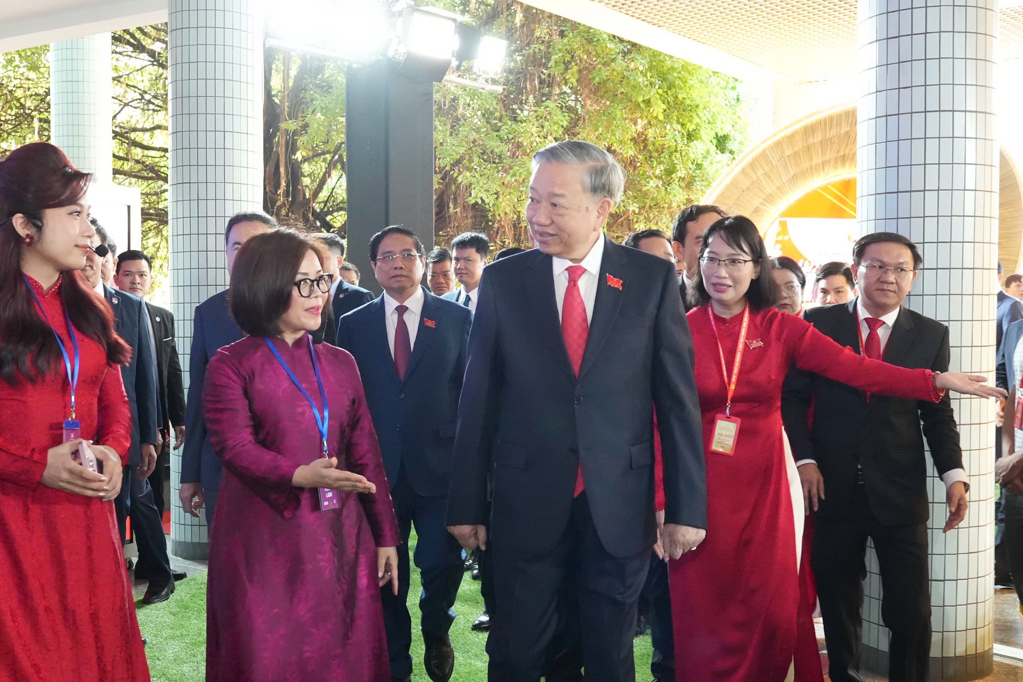 Tổng Bí thư Tô Lâm dự phiên khai mạc Đại hội Đại biểu Đảng bộ TP HCM - Ảnh 1.