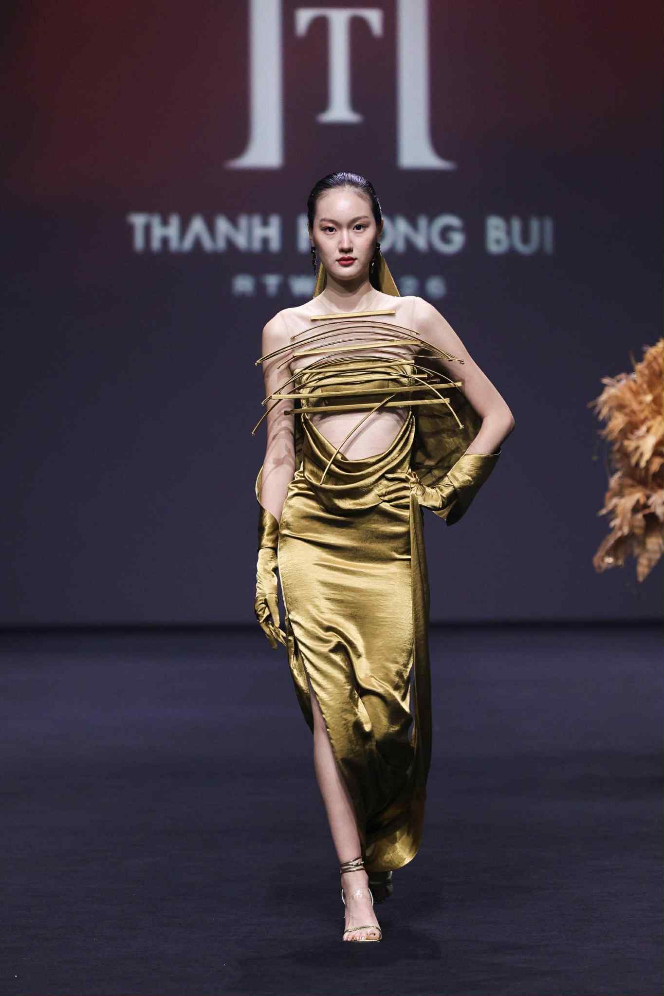 Dấu ấn Thanh Hương B&ugrave;i ở Shanghai fashion week Xu&acirc;n h&egrave; 2026   - Ảnh 10.