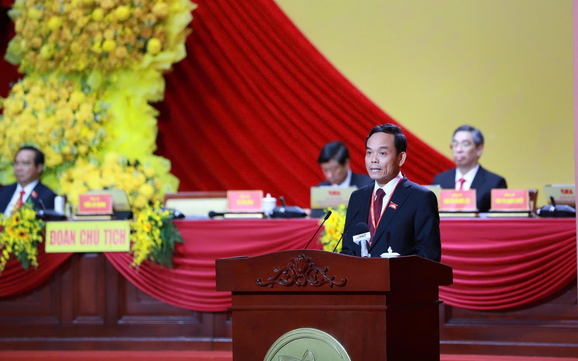 Đổi mới tư duy, hành động quyết liệt
