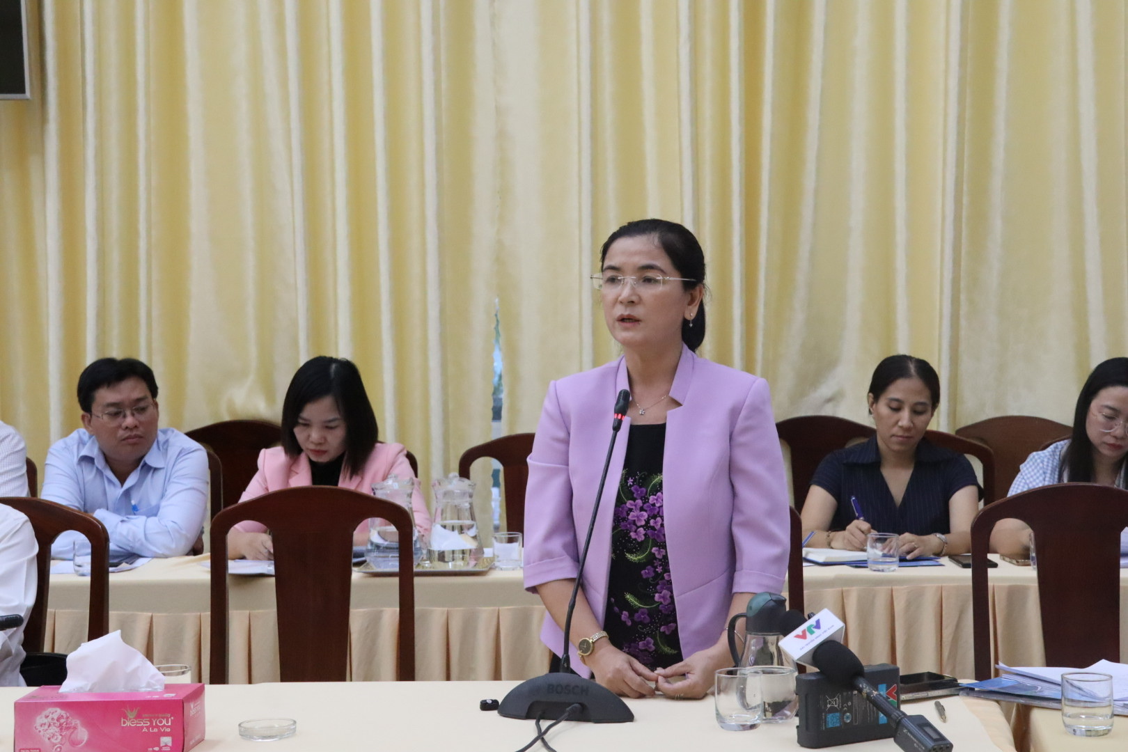 Lãnh đạo Sở GD-ĐT Cần Thơ nói về hướng giải quyết việc 41 trường "nợ tiền" giáo viên - Ảnh 1.