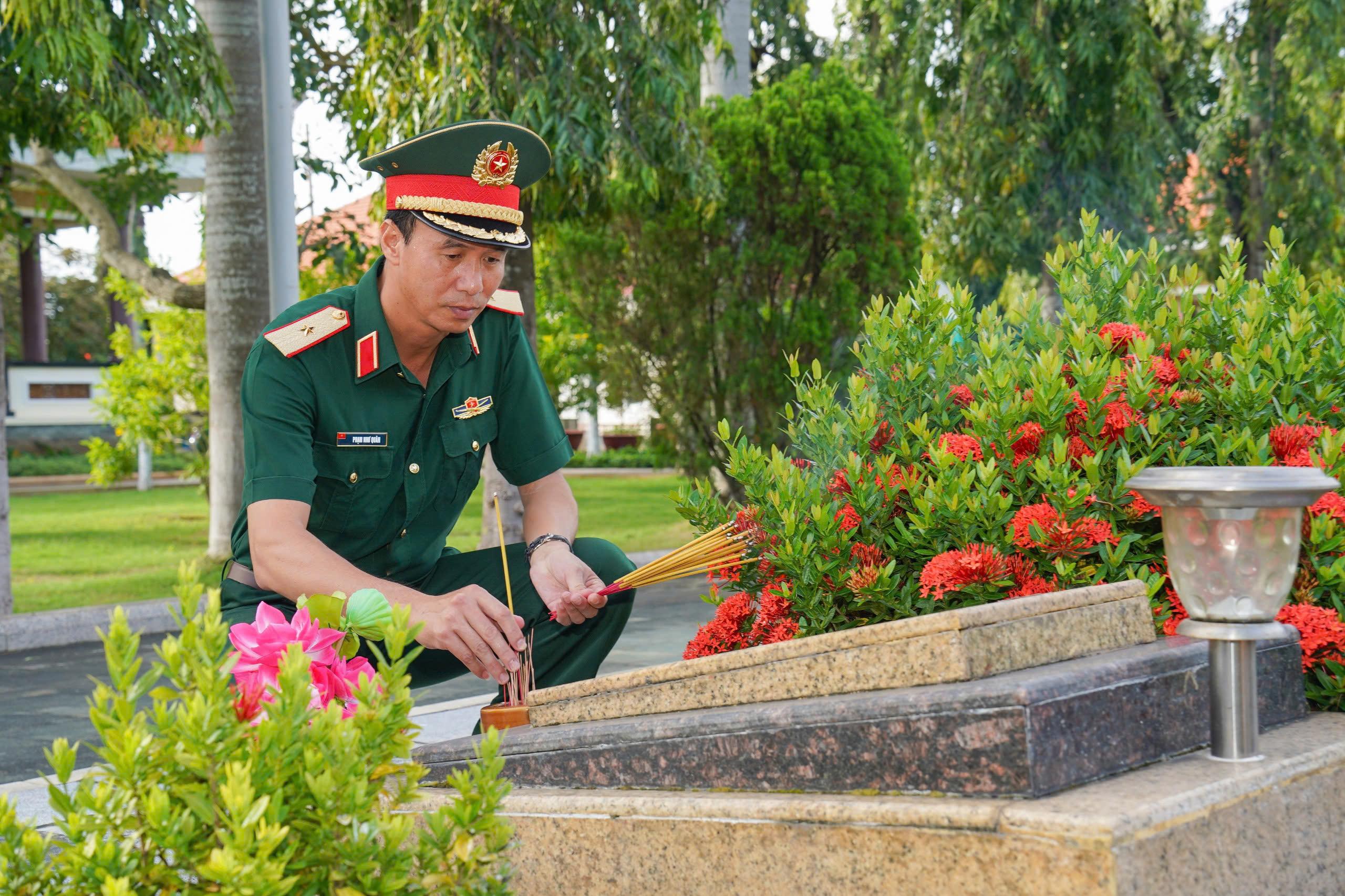 Nhiều hoạt động &yacute; nghĩa của Bộ Tư lệnh TP HCM ch&agrave;o mừng Ng&agrave;y Phụ nữ Việt Nam - Ảnh 4.