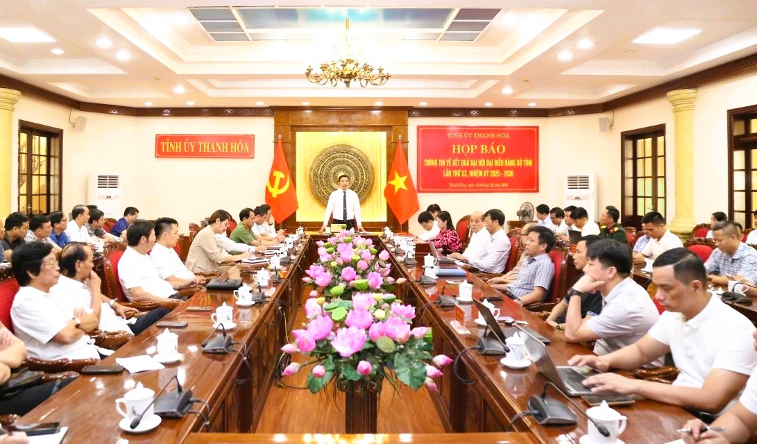 Thanh H&oacute;a giải đ&aacute;p băn khoăn của dư luận về nữ Tỉnh ủy vi&ecirc;n trẻ nhất tỉnh - Ảnh 1.