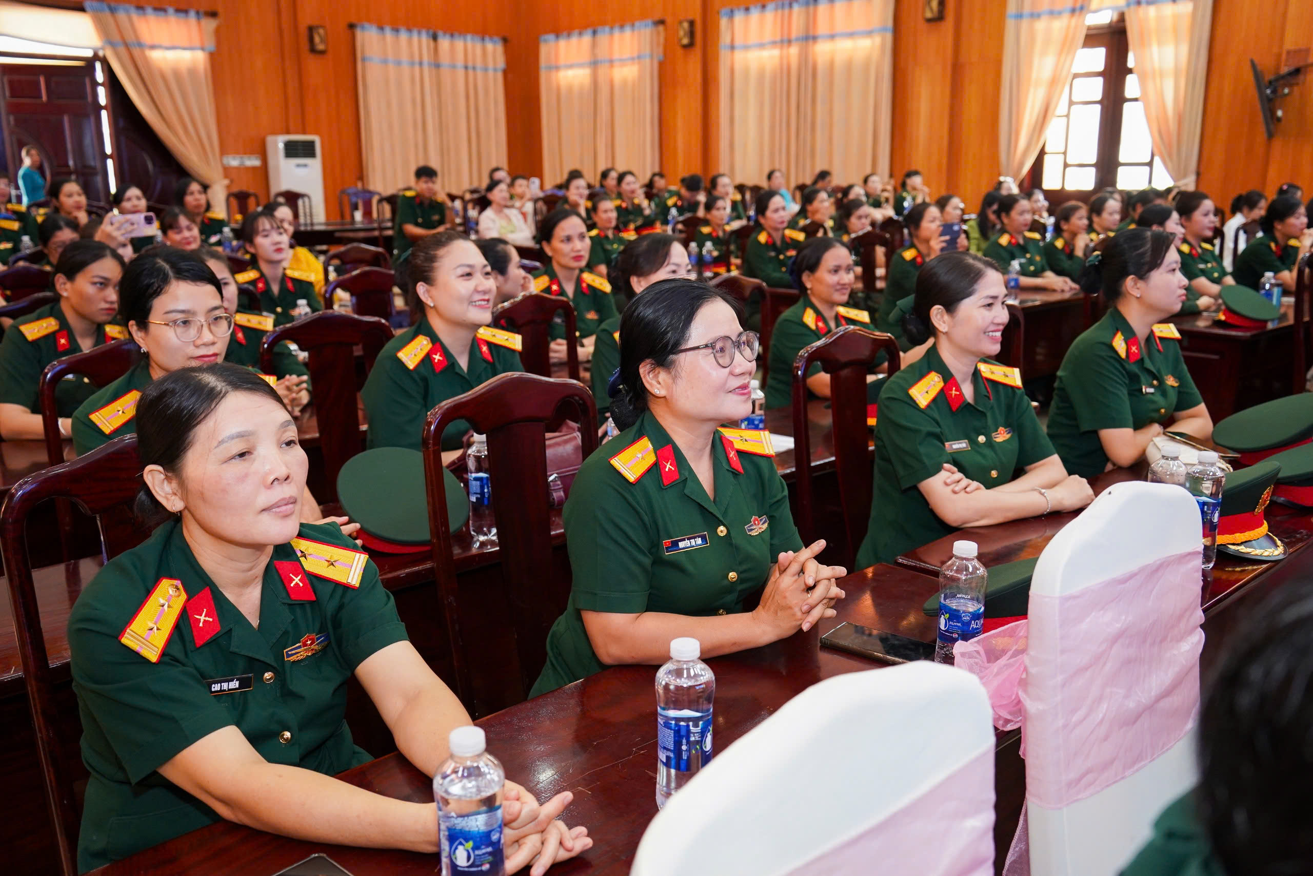 Nhiều hoạt động &yacute; nghĩa của Bộ Tư lệnh TP HCM ch&agrave;o mừng Ng&agrave;y Phụ nữ Việt Nam - Ảnh 9.