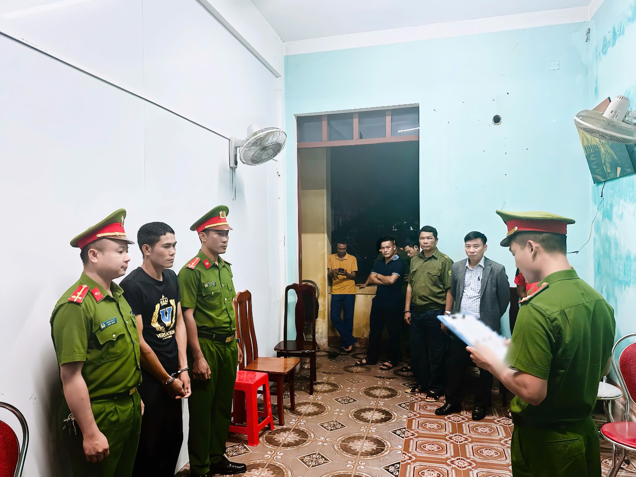 C&ocirc; g&aacute;i mất đồ l&uacute;c ngủ, c&ocirc;ng an lần ra thủ phạm l&agrave; trai l&agrave;ng kế b&ecirc;n - Ảnh 1.