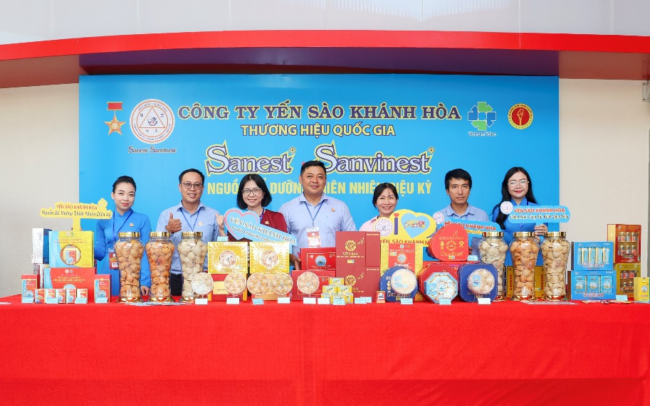 Yến sào Khánh Hòa – Lá cờ đầu trong phong trào thi đua yêu nước
