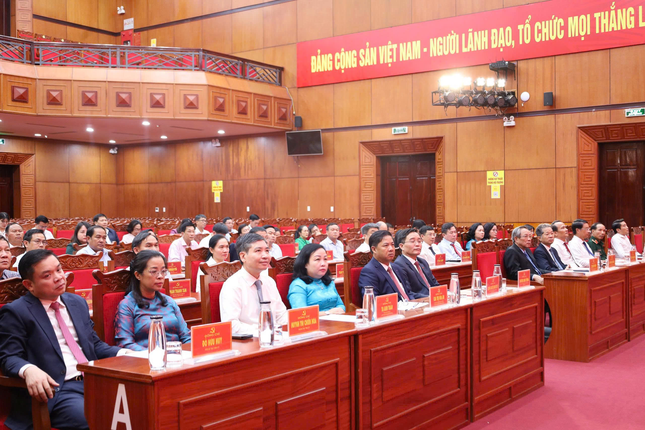 Ch&acirc;n dung t&acirc;n B&iacute; thư Tỉnh ủy Đắk Lắk Lương Nguyễn Minh Triết - Ảnh 1.