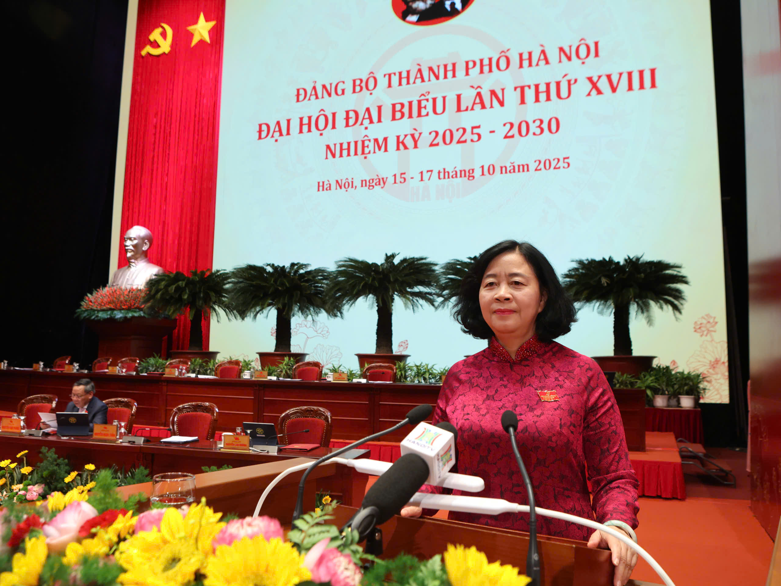 B&iacute; thư Th&agrave;nh ủy H&agrave; Nội: Quyết t&acirc;m giảm &ugrave;n tắc giao th&ocirc;ng, &ocirc; nhiễm c&aacute;c d&ograve;ng s&ocirc;ng - Ảnh 1.
