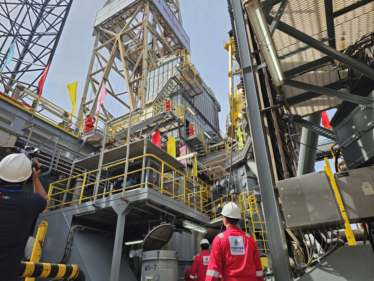 PV Drilling tops targets early, stock eyes strong gains - Ảnh 2.