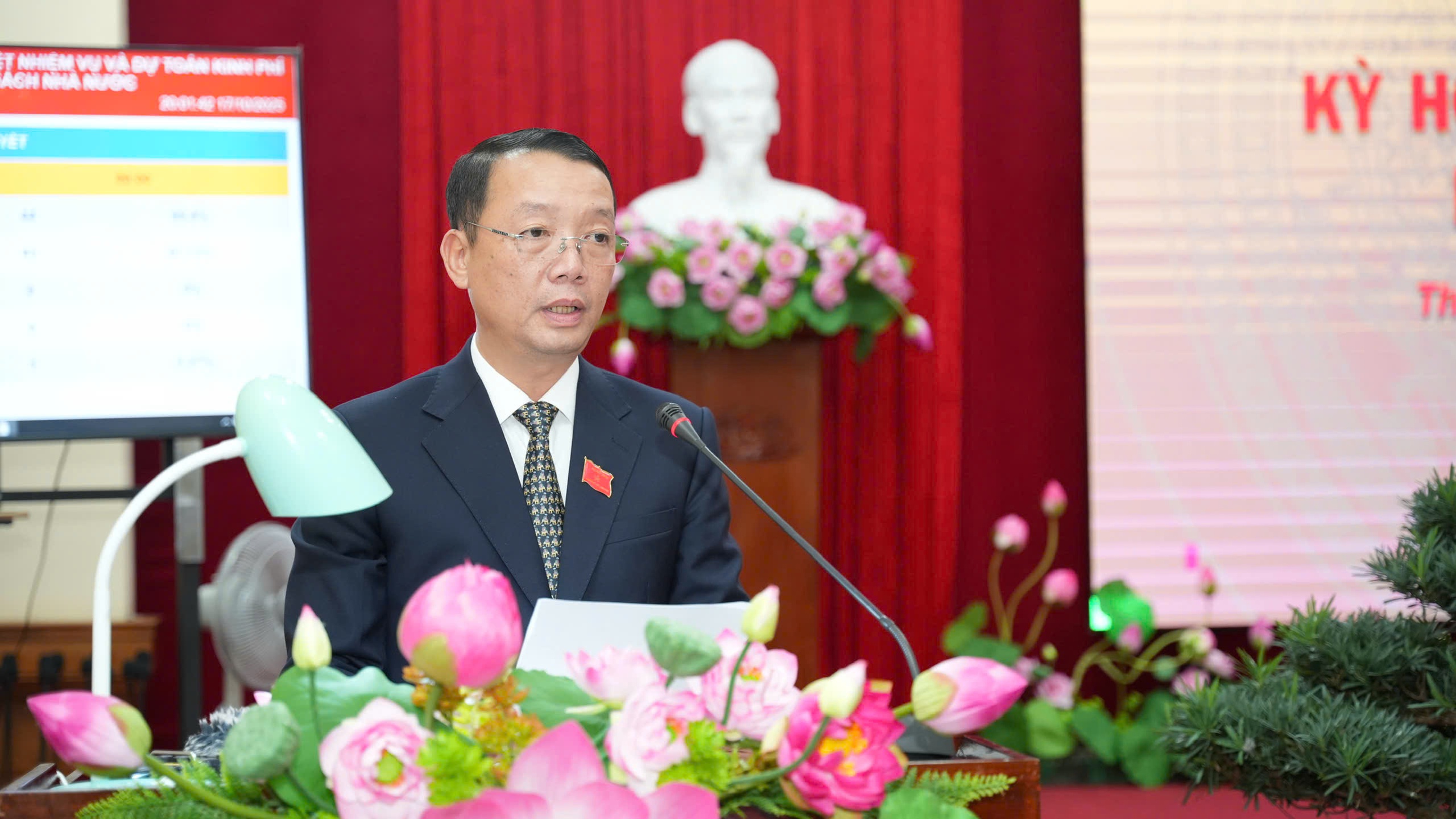 Ông Phan Thiên Định làm Chủ tịch UBND TP Huế - Ảnh 1.