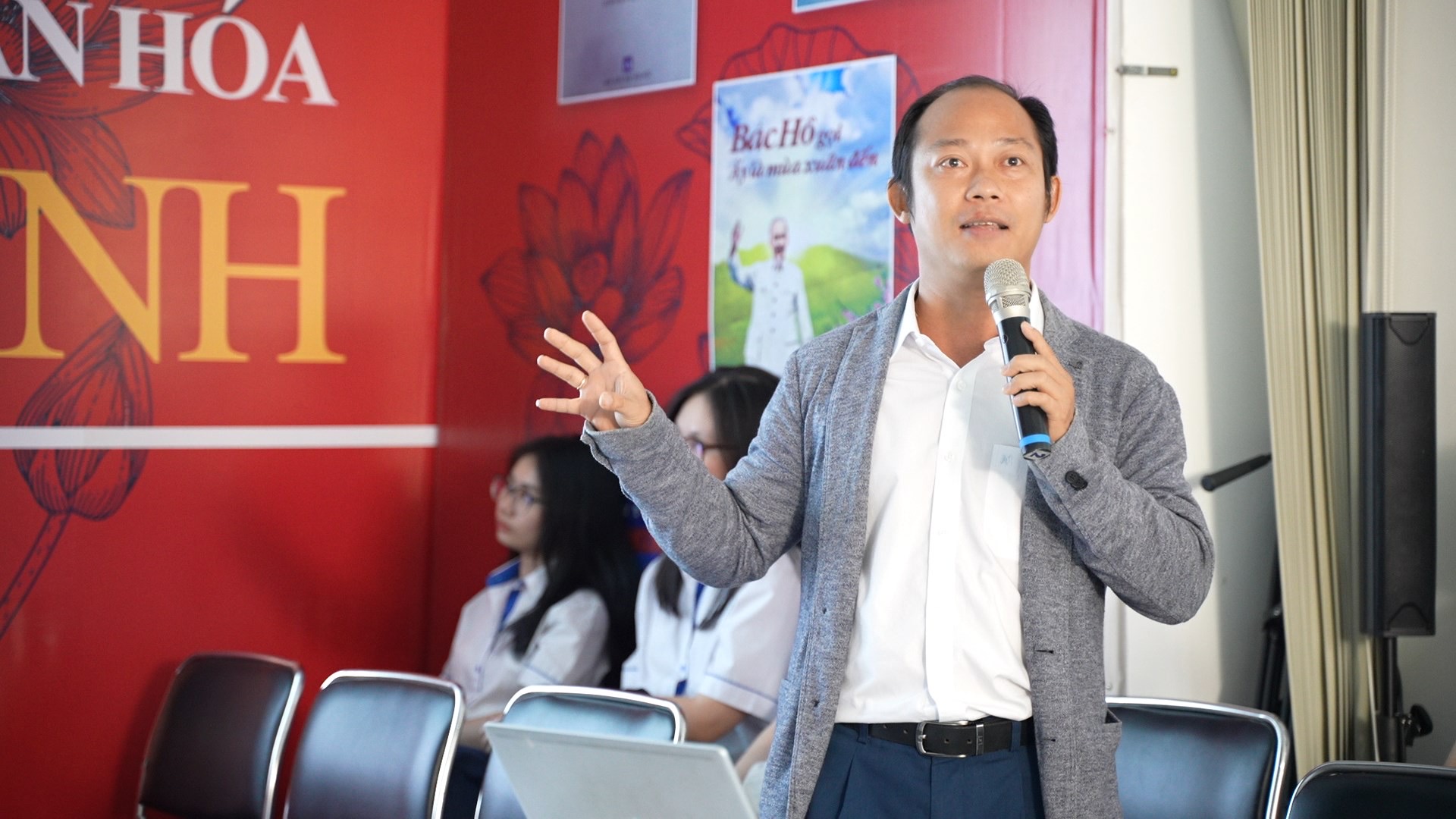 Th&uacute;c đẩy b&igrave;nh đẳng giới tại nơi l&agrave;m việc - Ảnh 1.