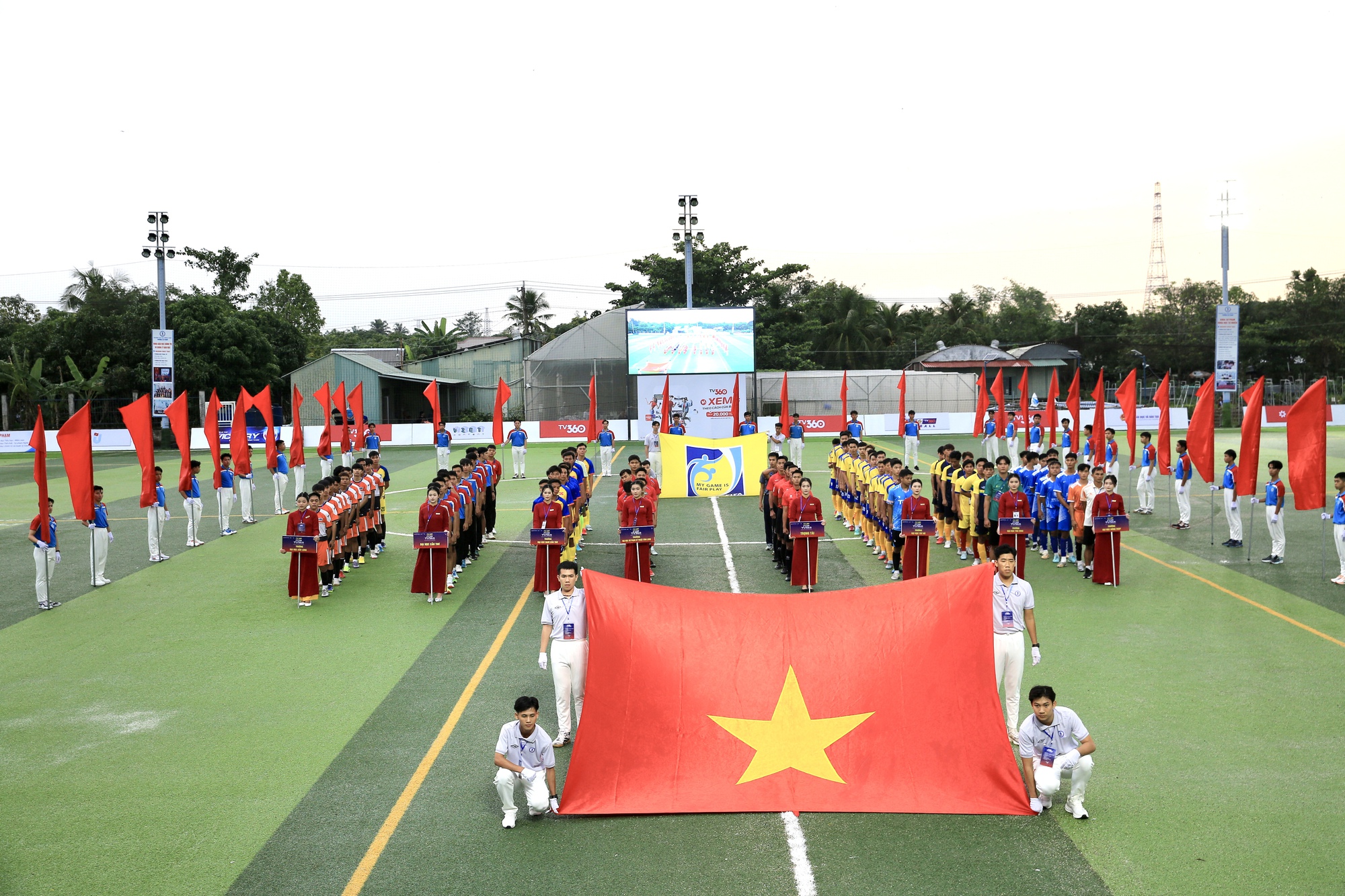 Trường ĐH Đồng Th&aacute;p thắng dễ ng&agrave;y ra qu&acirc;n - Ảnh 1.