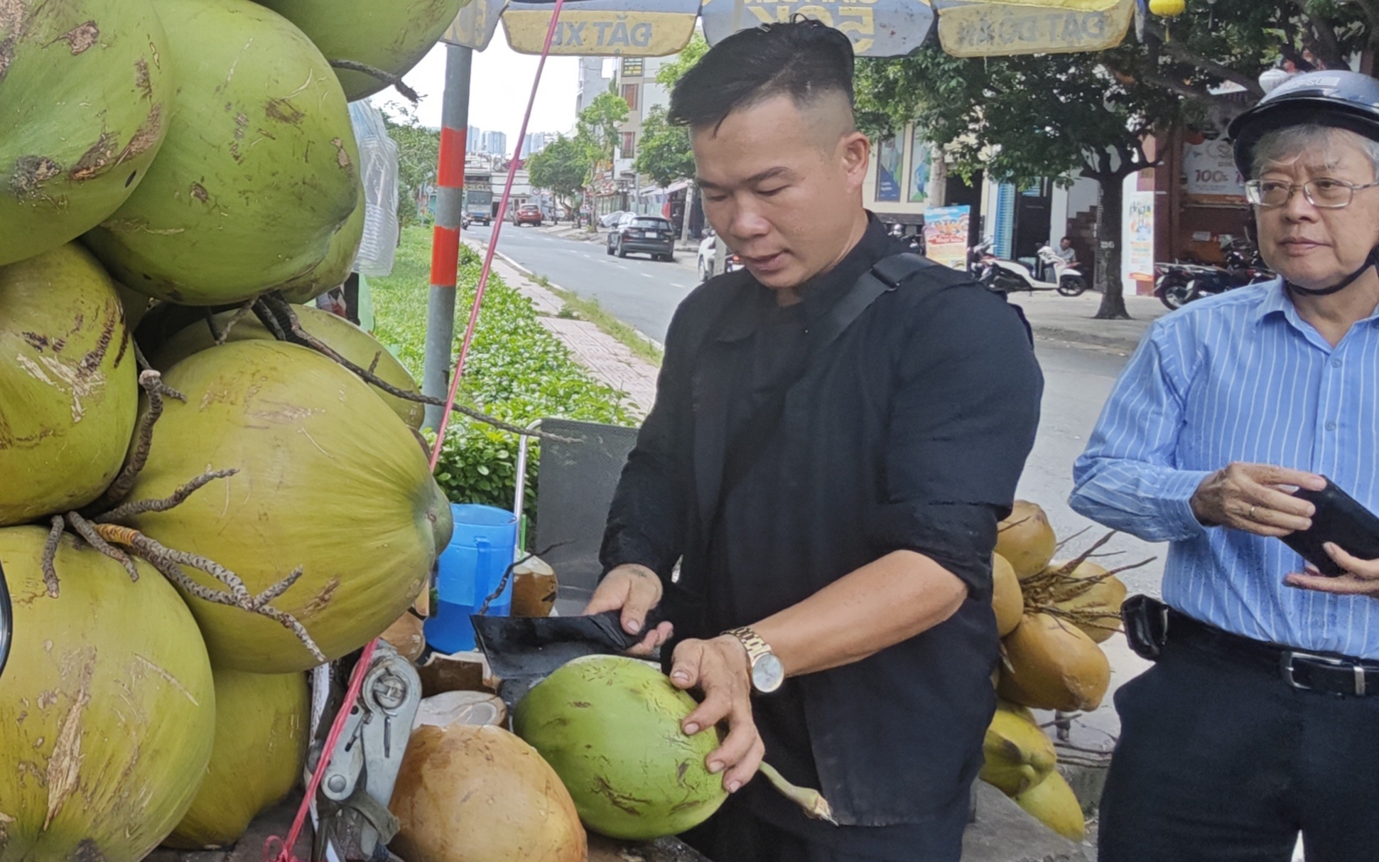 Xuất khẩu dừa tươi nhìn từ bài học sầu riêng, thanh long