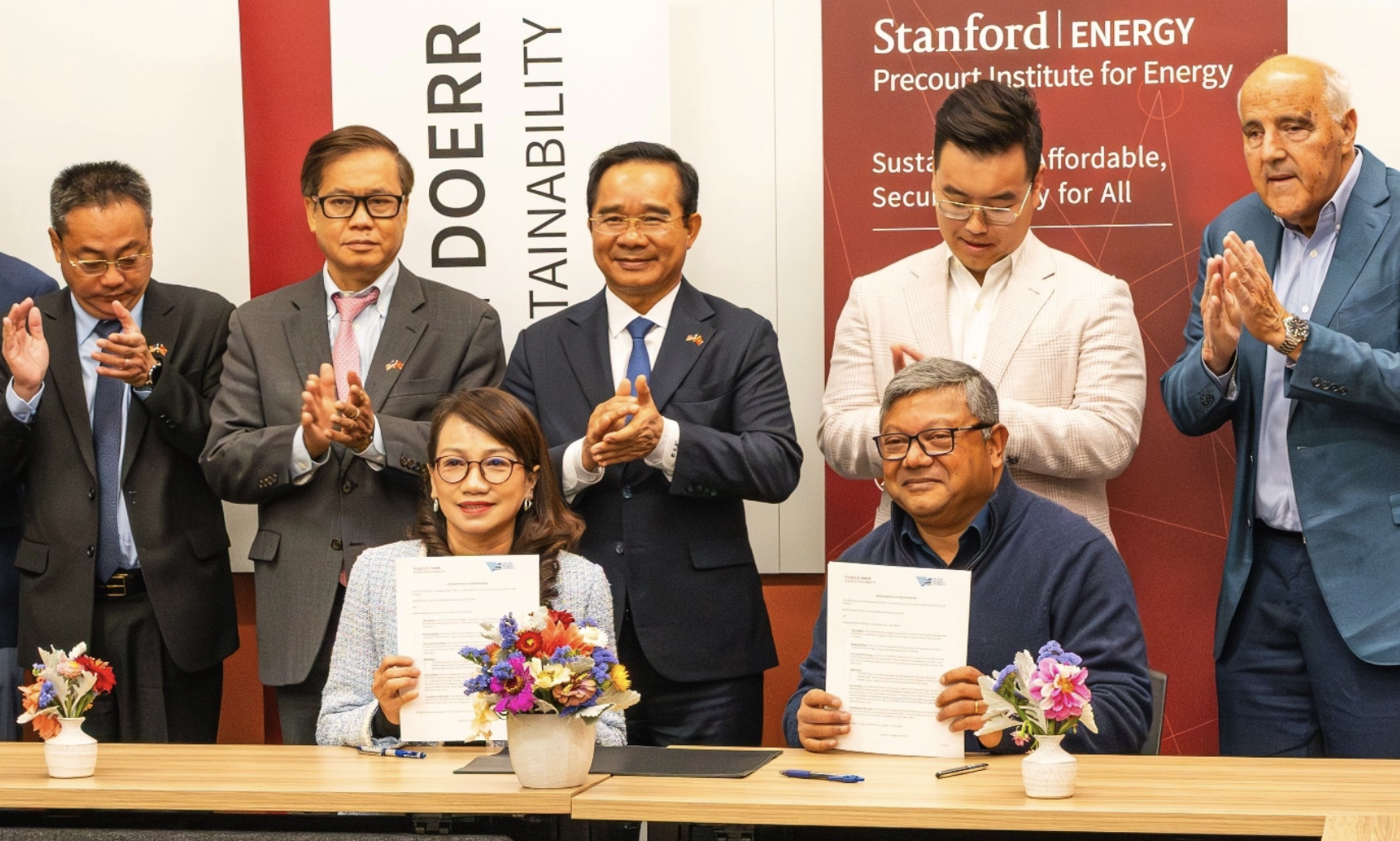 ĐHQG TP HCM k&yacute; hợp t&aacute;c chiến lược với Đại học Stanford về ph&aacute;t triển bền vững - Ảnh 1.