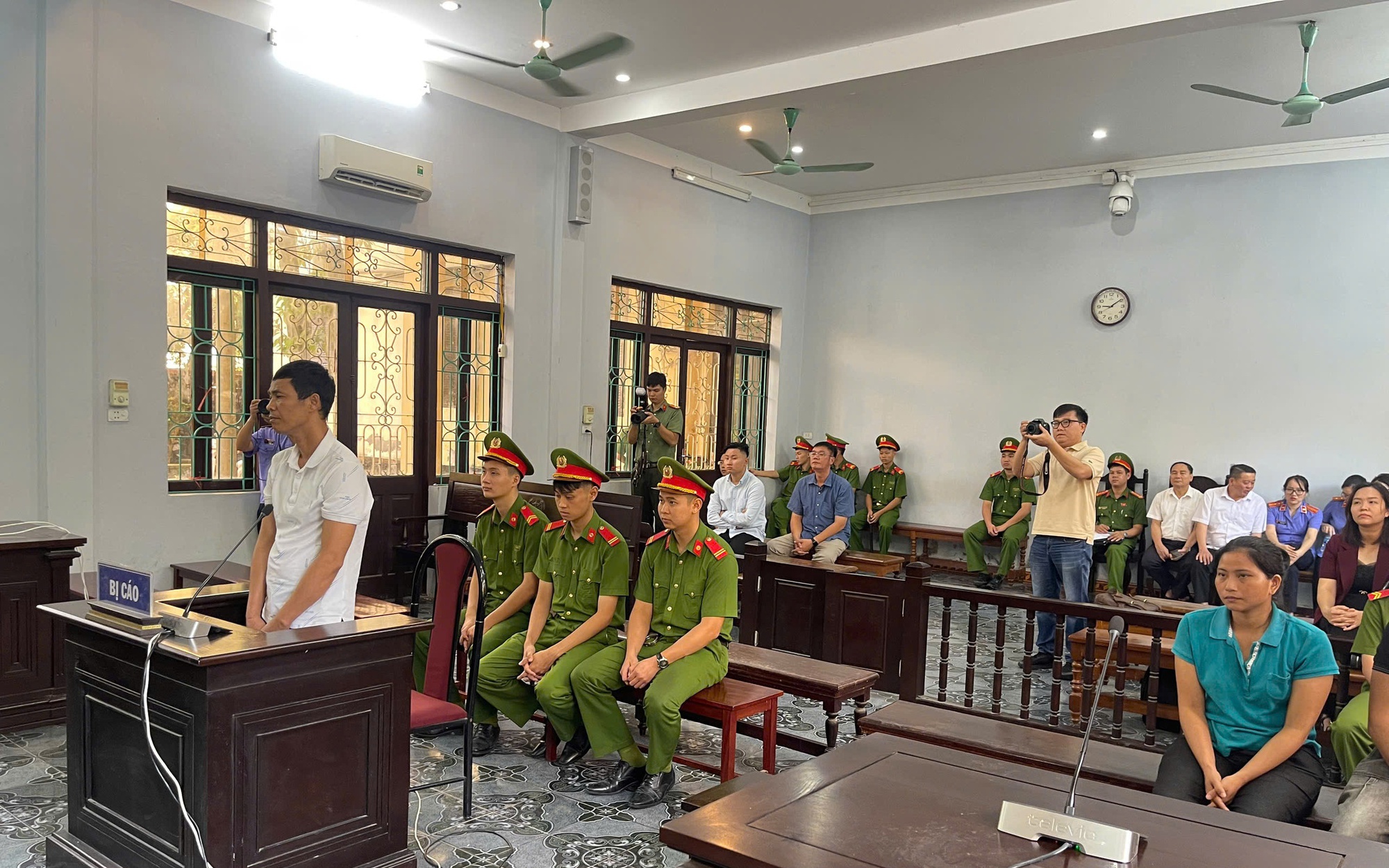 Vụ gà lôi trắng: Bị cáo Thái Khắc Thành được thả tự do ngay tại tòa - Ảnh 2.
