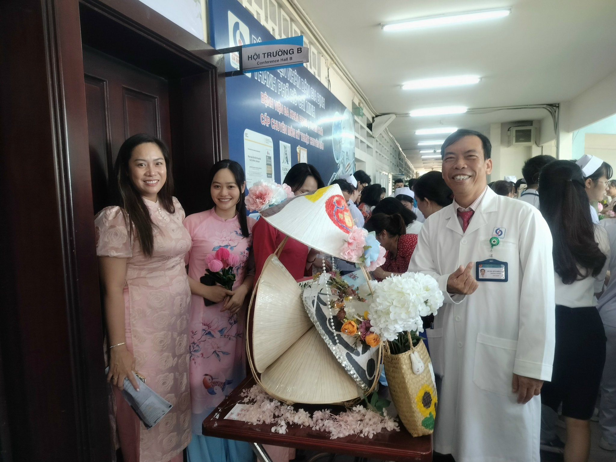 Ng&agrave;y đặc biệt d&agrave;nh cho nữ vi&ecirc;n chức, lao động Bệnh viện Nh&acirc;n d&acirc;n Gia Định  - Ảnh 4.