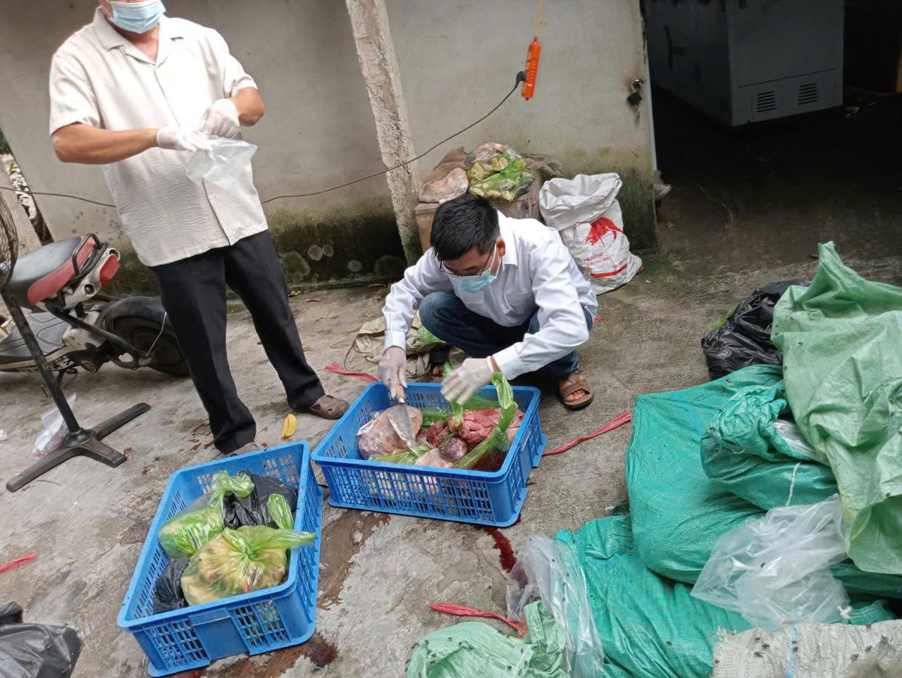 Khởi tố chủ lò mổ Nguyễn Thị Lan vi phạm an toàn thực phẩm tại Hưng Yên - Ảnh 2.