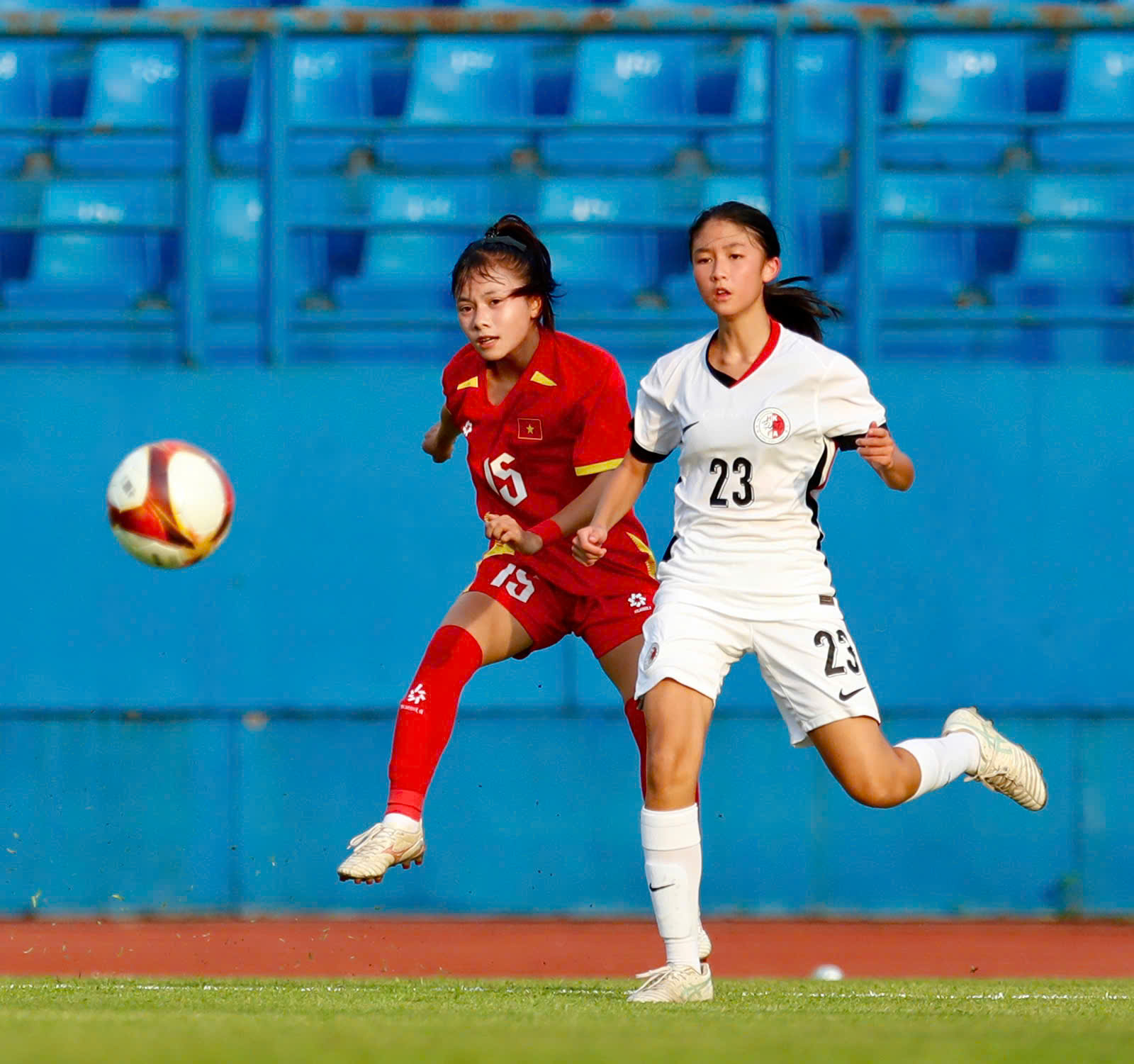U17 nữ Việt Nam thắng s&aacute;t n&uacute;t U17 nữ Hồng K&ocirc;ng, khởi đầu thuận lợi ở v&ograve;ng loại ch&acirc;u &Aacute; - Ảnh 1.