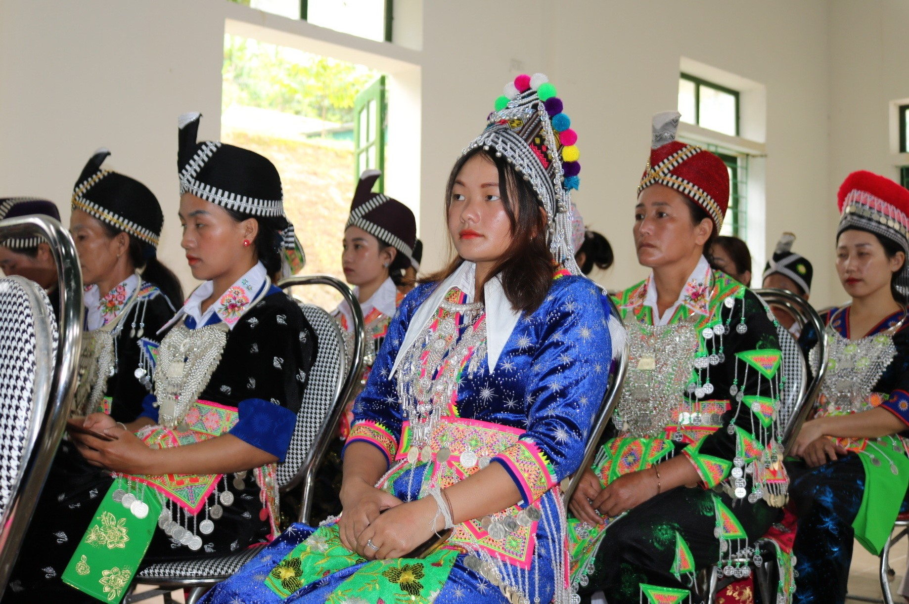 JICA chuyển giao kỹ thuật, thiết bị trồng tỏi cao cấp của Nhật Bản cho xã người Mông ở Nghệ An - Ảnh 5.