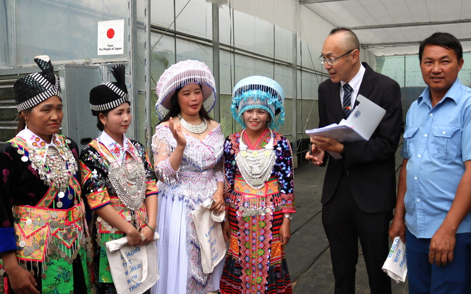 JICA chuyển giao kỹ thuật, thiết bị trồng tỏi cao cấp của Nhật Bản cho xã người Mông ở Nghệ An
