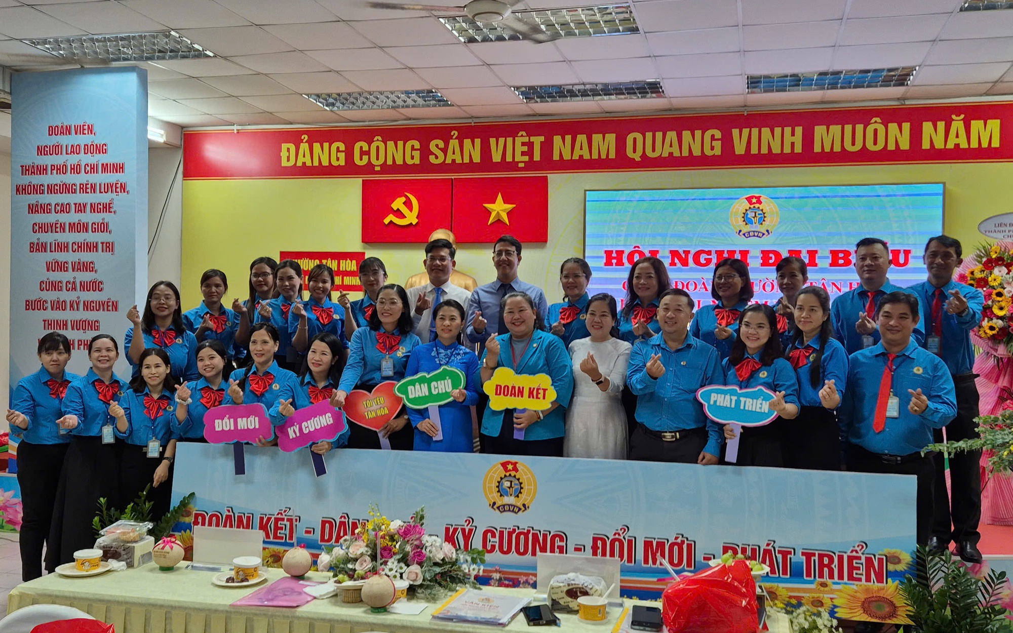Đổi mới hoạt động để bảo vệ, chăm lo tốt hơn cho đoàn viên - lao động