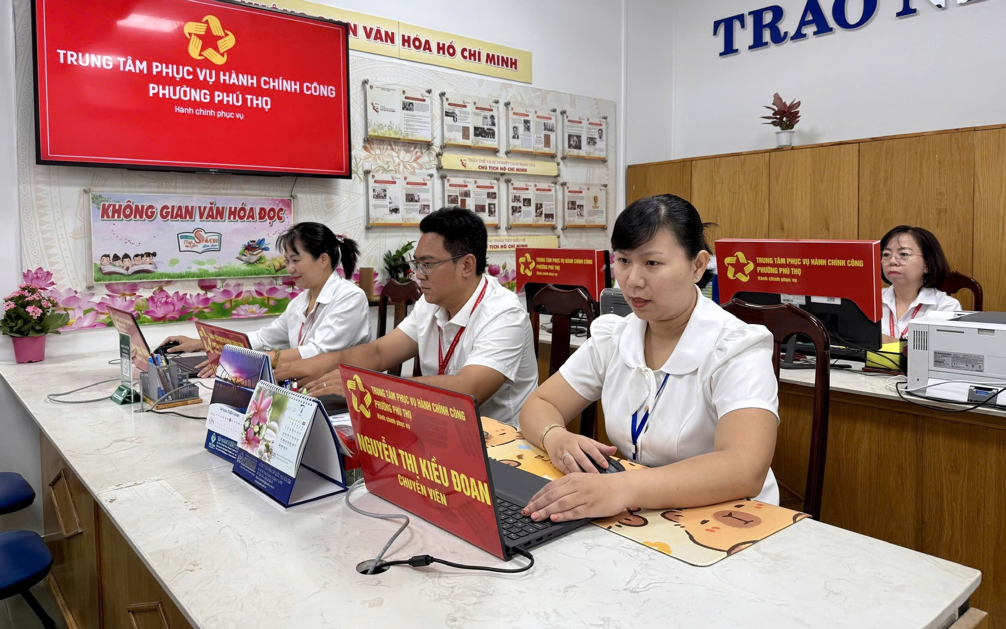 TP HCM báo cáo Bộ Nội vụ những khó khăn trong bố trí, sử dụng cán bộ, công chức