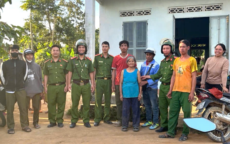 Hai ngày lạc trong rừng, cụ bà 95 tuổi sống nhờ nước suối