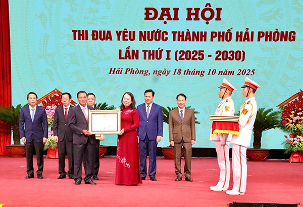 Ph&oacute; Chủ tịch nước V&otilde; Thị &Aacute;nh Xu&acirc;n dự Đại hội thi đua y&ecirc;u nước Hải Ph&ograve;ng lần thứ nhất - Ảnh 2.