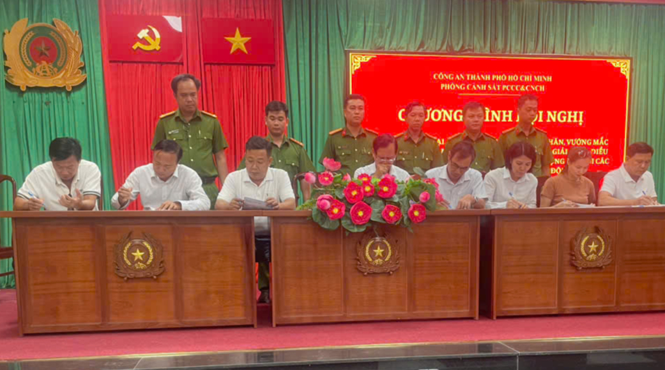 Không để công trình vi phạm phòng cháy chữa cháy vẫn lén lút hoạt động "chui" - Ảnh 3.