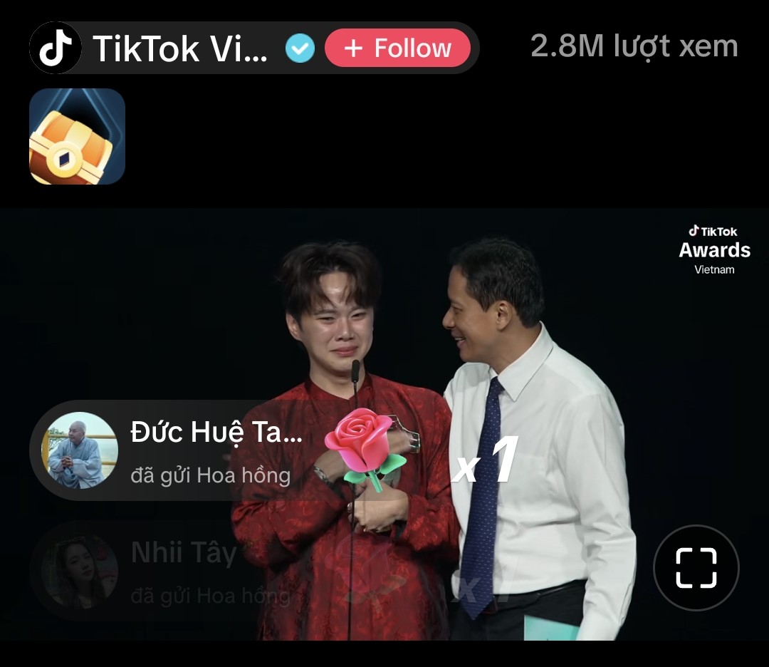 Ngọc Kem gi&agrave;nh giải b&aacute;n h&agrave;ng xuất sắc tại TikTok Awards Việt Nam 2025 - Ảnh 3.