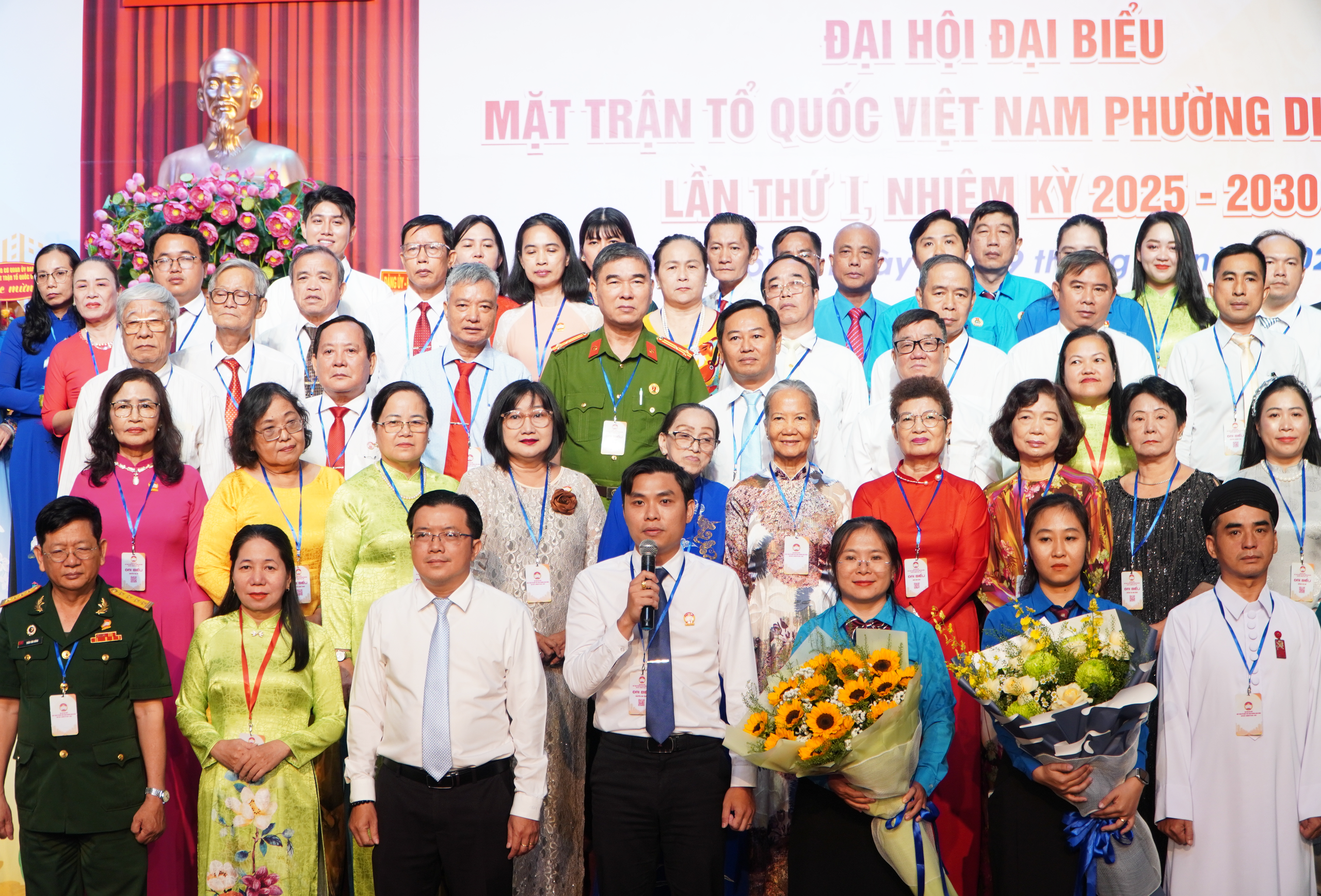 B&iacute; thư Đảng ủy phường Di&ecirc;n Hồng y&ecirc;u cầu họp &iacute;t, l&agrave;m nhiều; &iacute;t thủ tục, nhiều nụ cười - Ảnh 8.