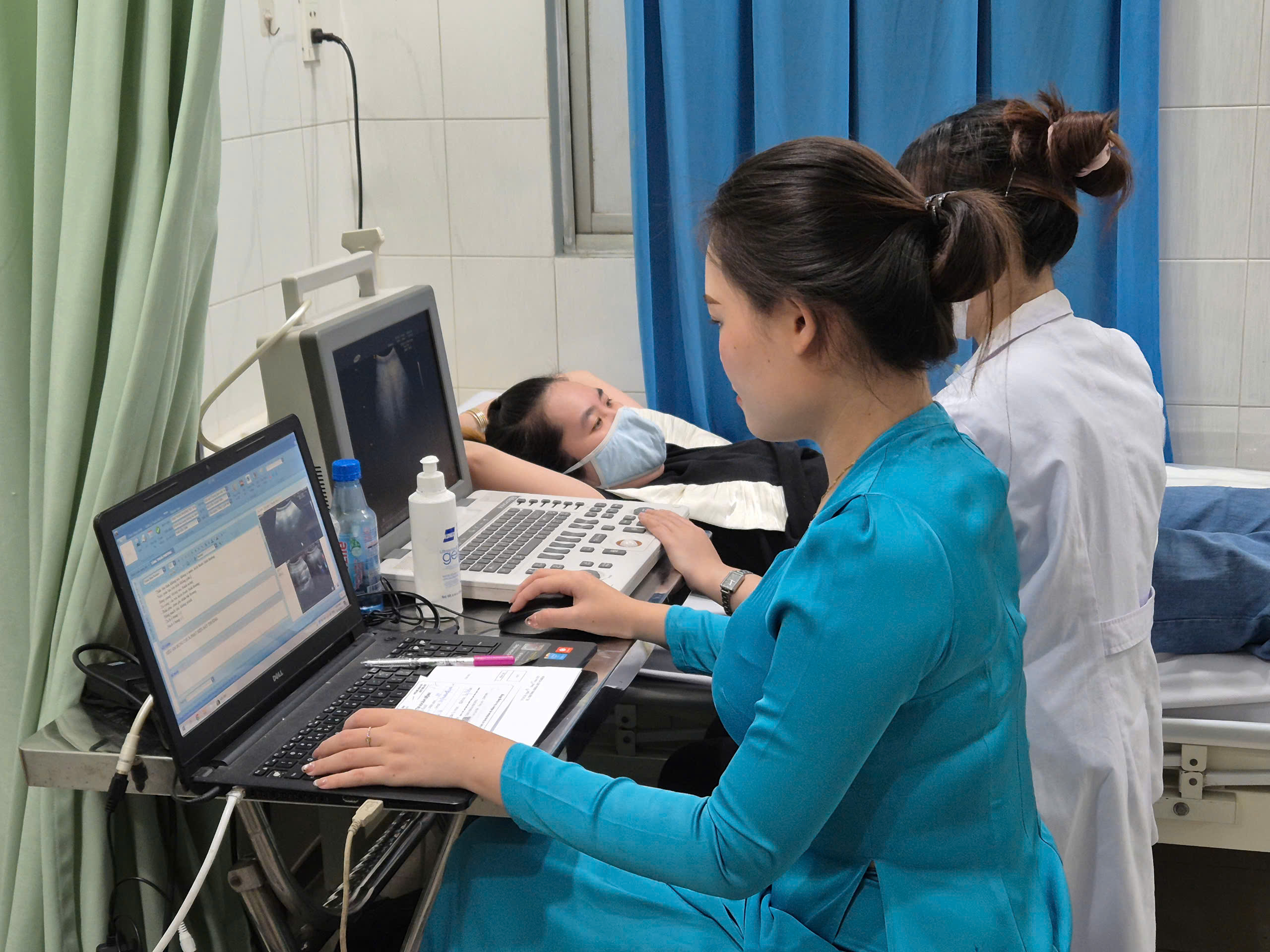 Chăm sóc sức khỏe cho lao động nữ - Ảnh 2.