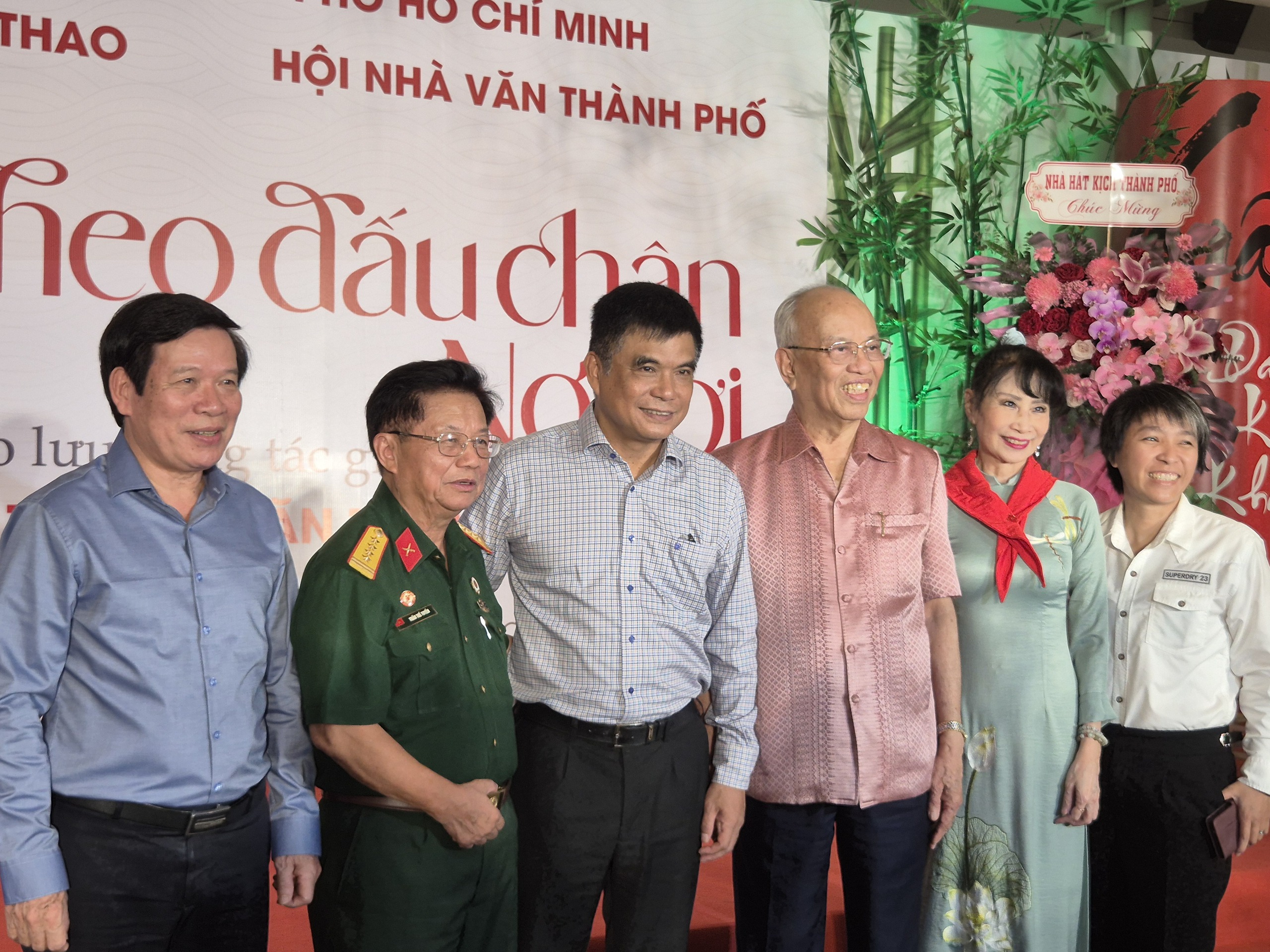 Hé lộ hậu trường "Theo dấu chân Người" - Ảnh 3.