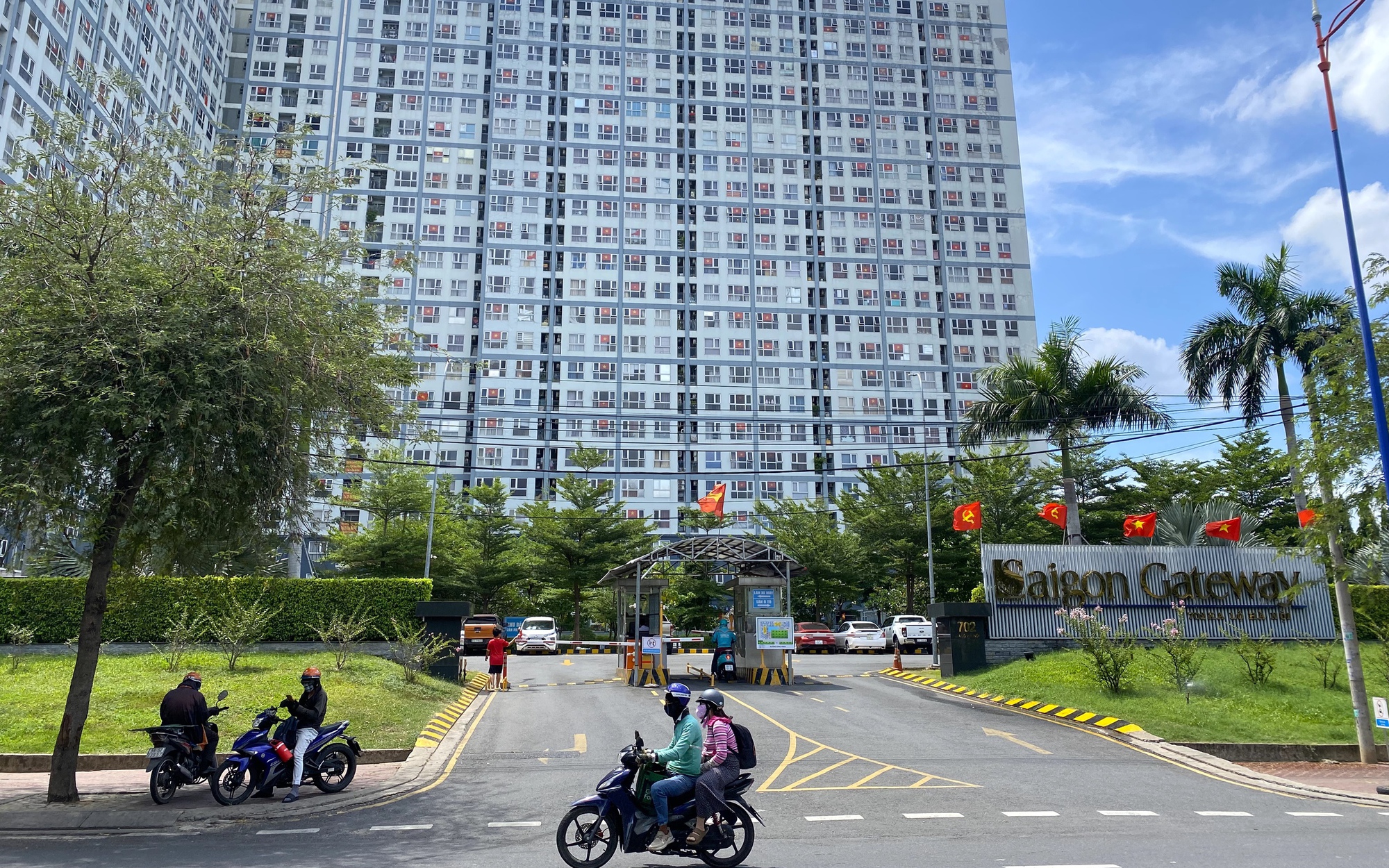 Cư dân Saigon Gateway nhận quỹ bảo trì 40 tỉ đồng - Ảnh 2.
