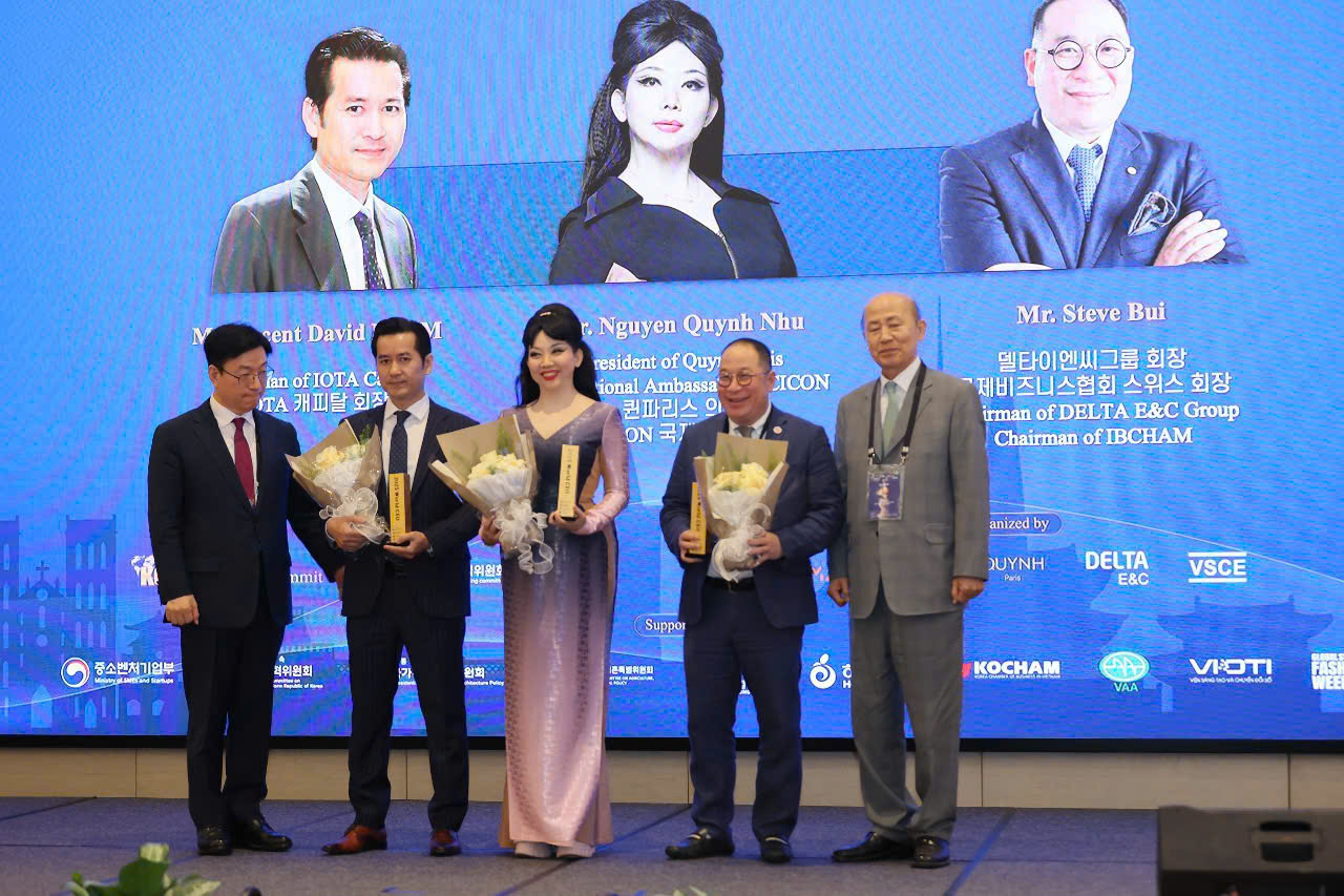 TS-NTK Quỳnh Paris: Sứ mệnh kết nối cộng đồng quốc tế bằng ng&ocirc;n ngữ thời trang - Ảnh 1.
