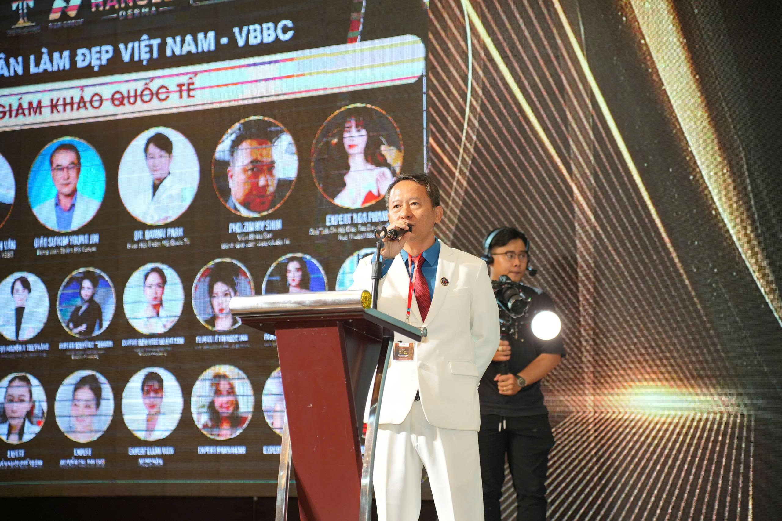 TS-BS Nguyễn Ngọc Nhơn: Người kiến tạo vẻ đẹp Việt, hết l&ograve;ng v&igrave; cộng đồng - Ảnh 2.