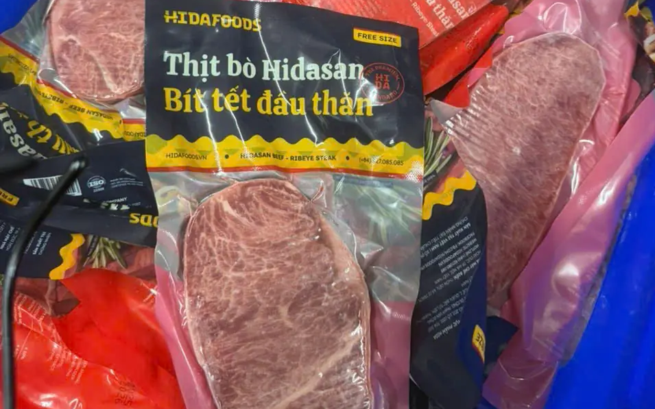 Thủ đoạn "hô biến" thịt trâu Ấn Độ giá 120.000 đồng/kg thành bò Wagyu giá tới 600.000 đồng/kg