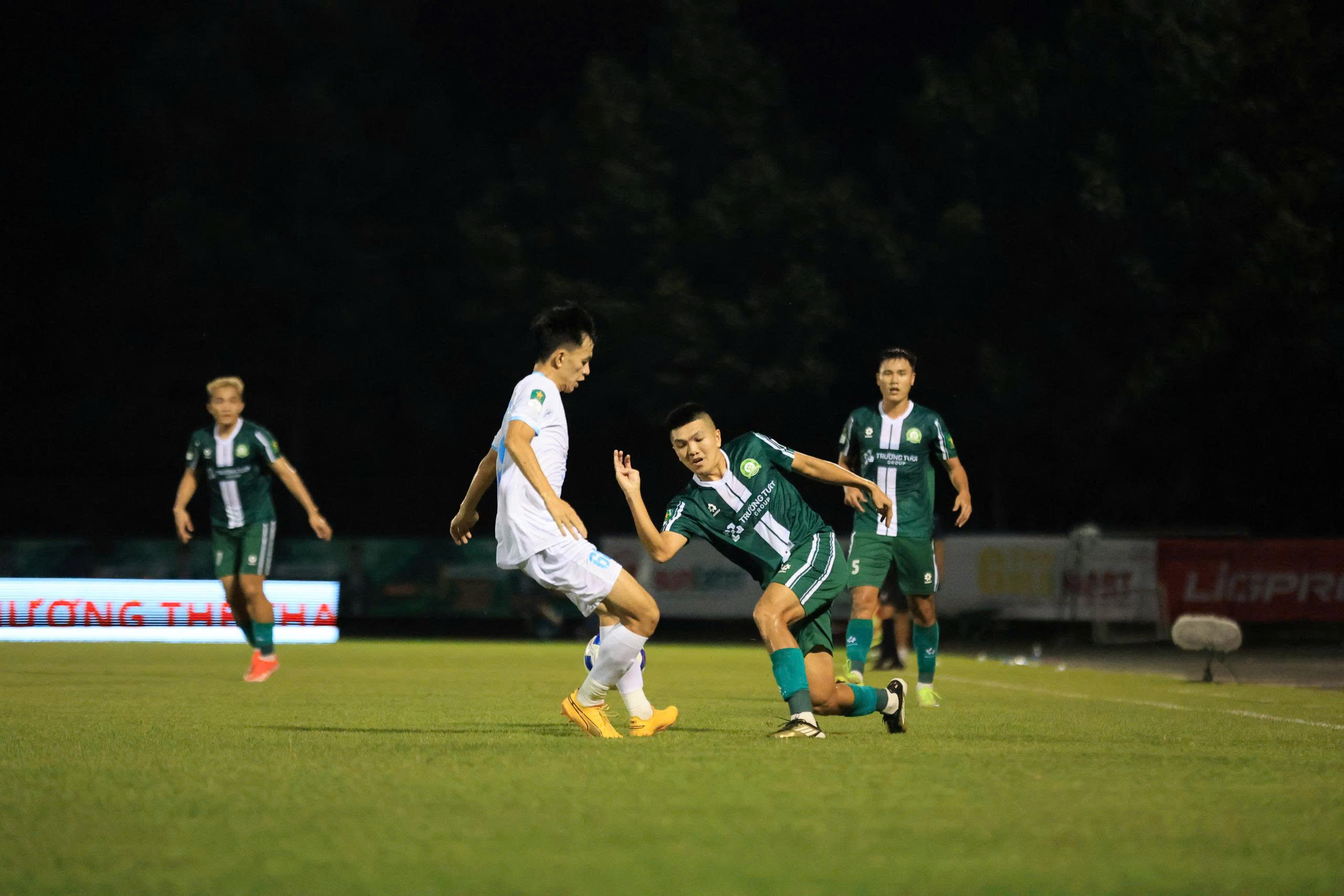 Minh Vương lập cú đúp, Đồng Nai thắng đậm Phú Thọ 4-1 - Ảnh 2.